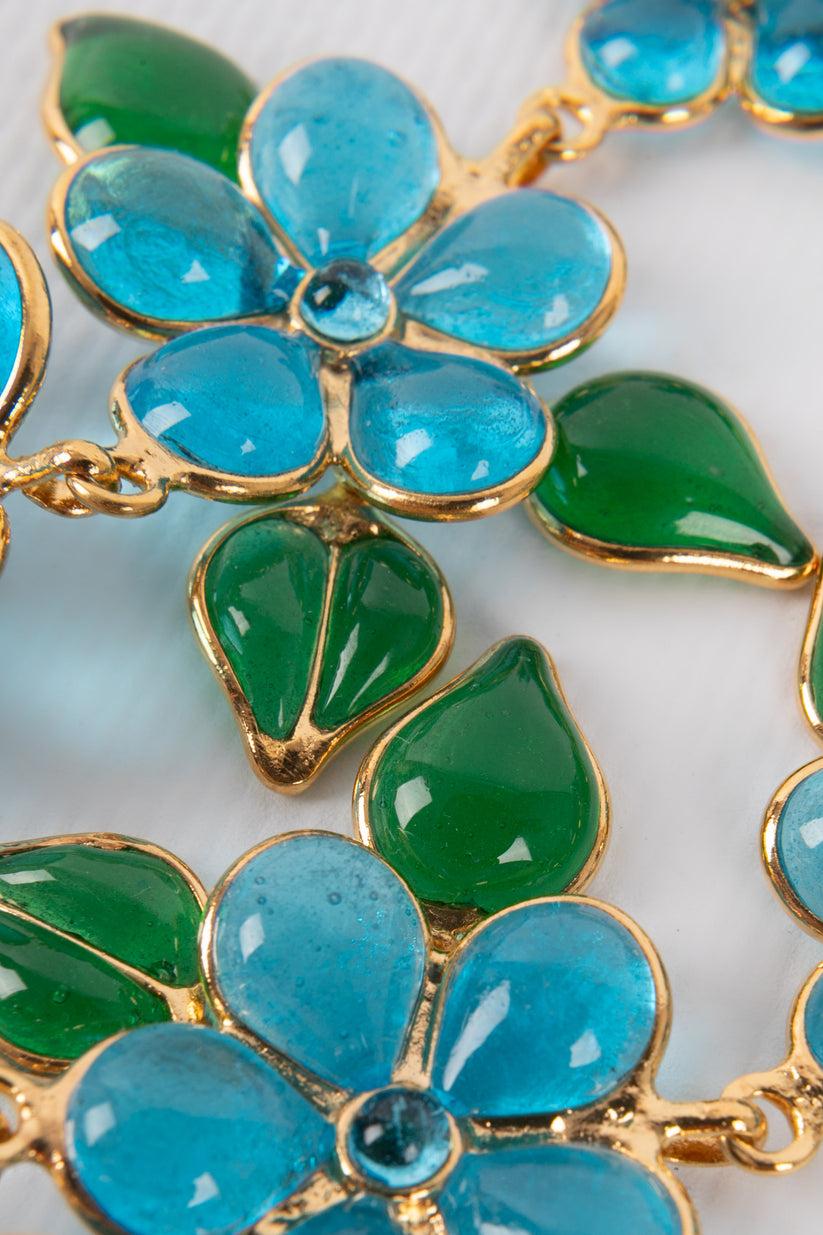 Boucles d'oreilles Augustine en métal doré avec pâte de verre bleu clair Bon état - En vente à SAINT-OUEN-SUR-SEINE, FR