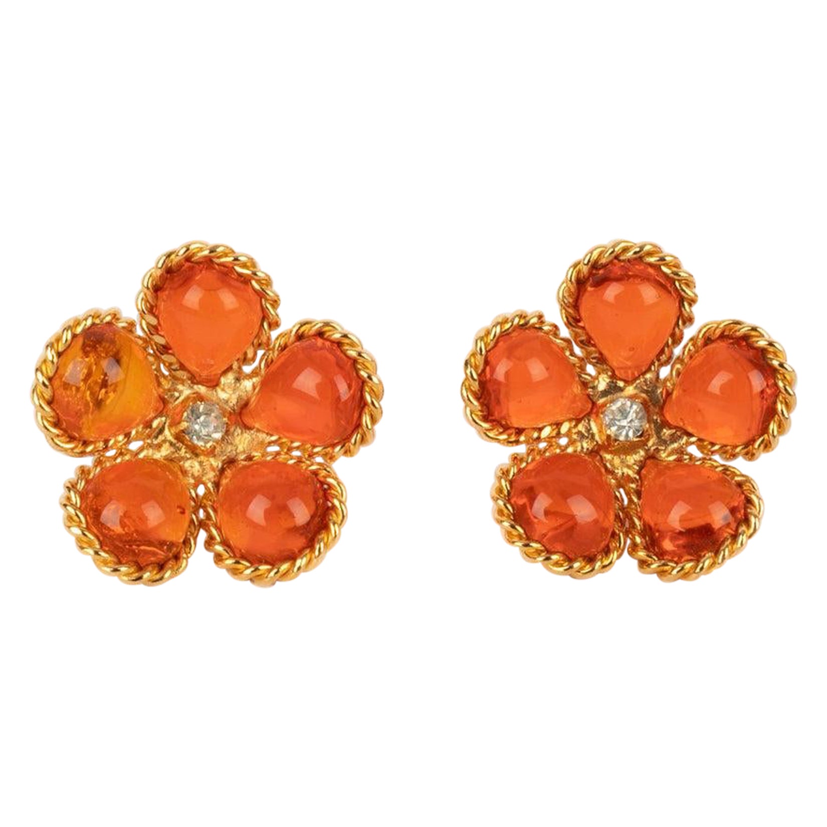 Boucles d'oreilles Augustine en métal doré  Avec pâte de verre orange
