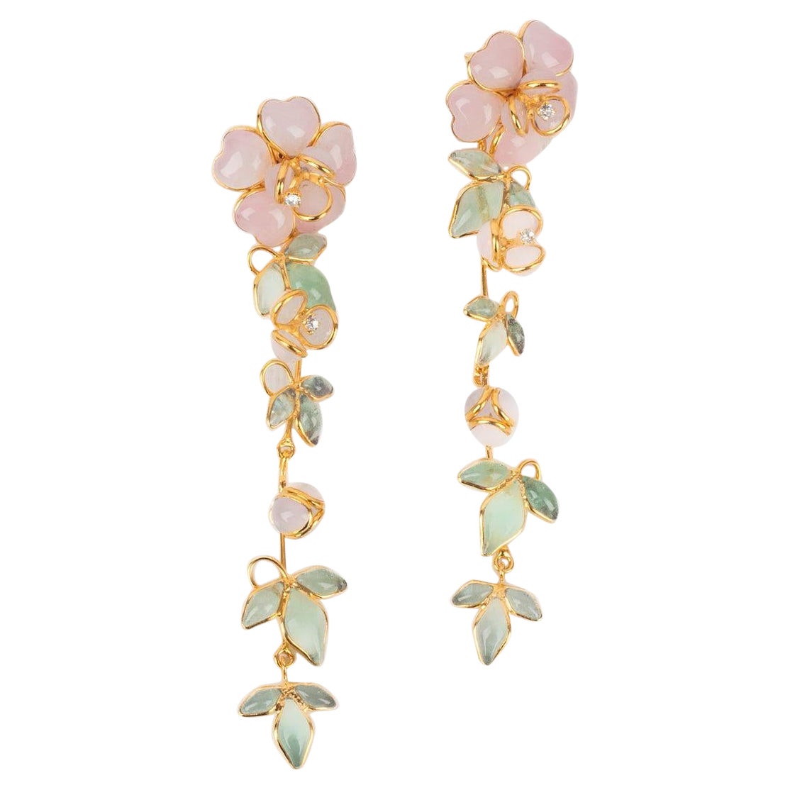 Boucles d'oreilles Augustine en métal doré avec pâte de verre rose