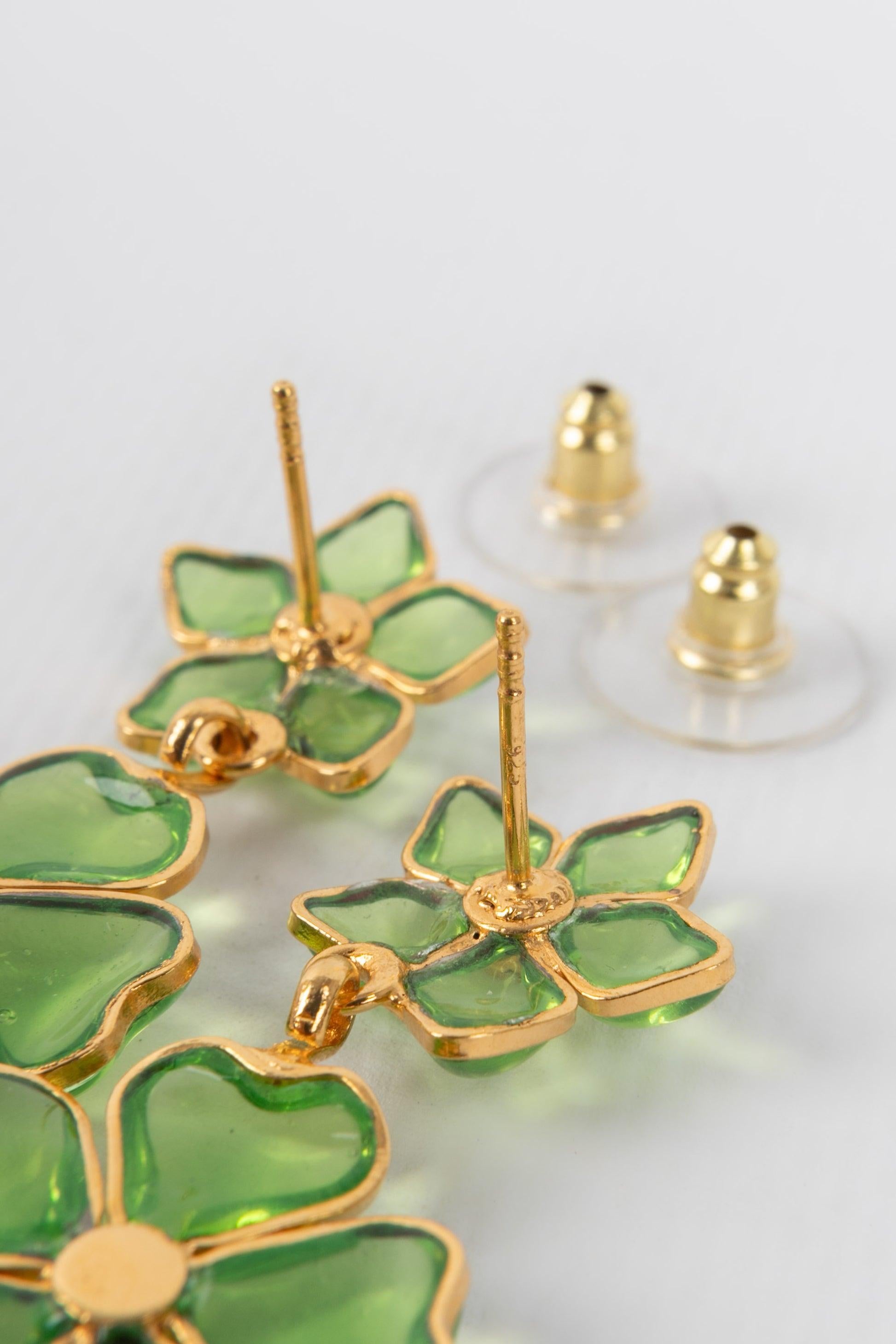 De las mujeres Pendientes Augustine de metal dorado con brillantes y pasta de vidrio verde claro en venta