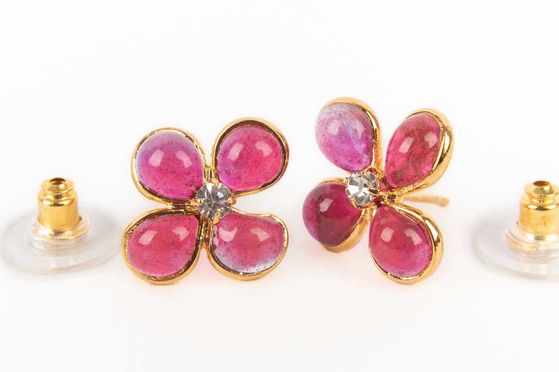 Augustine Golden Metal Earrings with Rhinestones and Pink Glass Paste In Excellent Condition For Sale In SAINT-OUEN-SUR-SEINE, FR