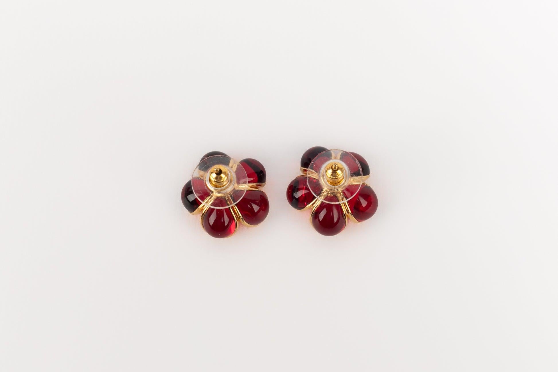 Augustine Golden Metal Earrings with Rhinestones In Excellent Condition In SAINT-OUEN-SUR-SEINE, FR