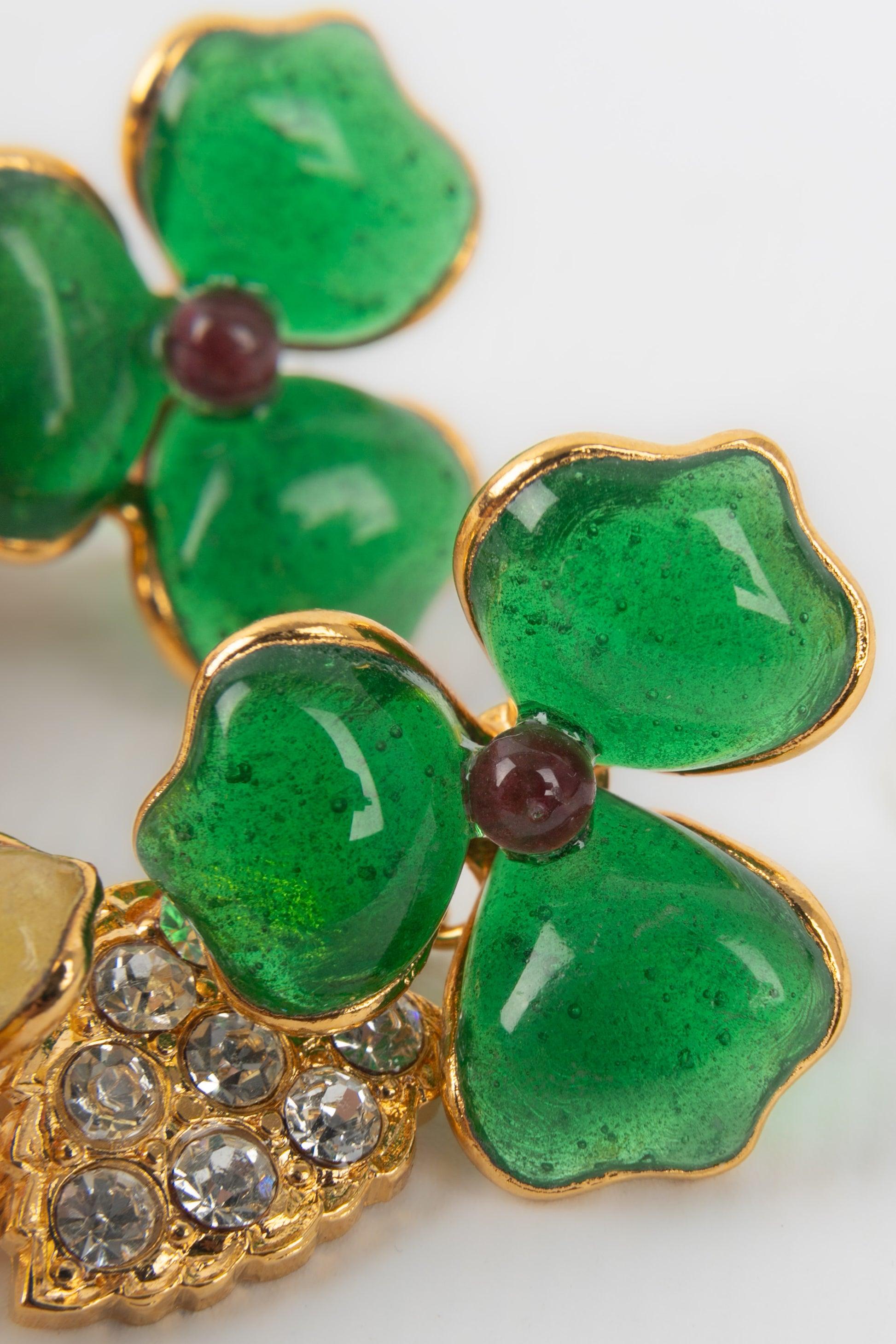 Women's Augustine Golden Metal Earrings with Rhinestones For Sale