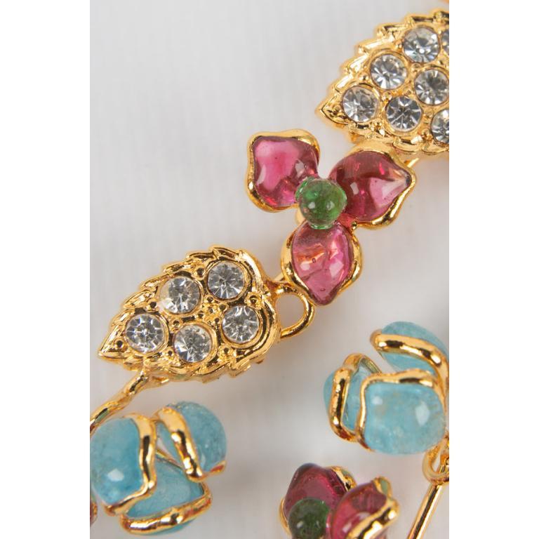 Women's Augustine Golden Metal Earrings with Rhinestones For Sale