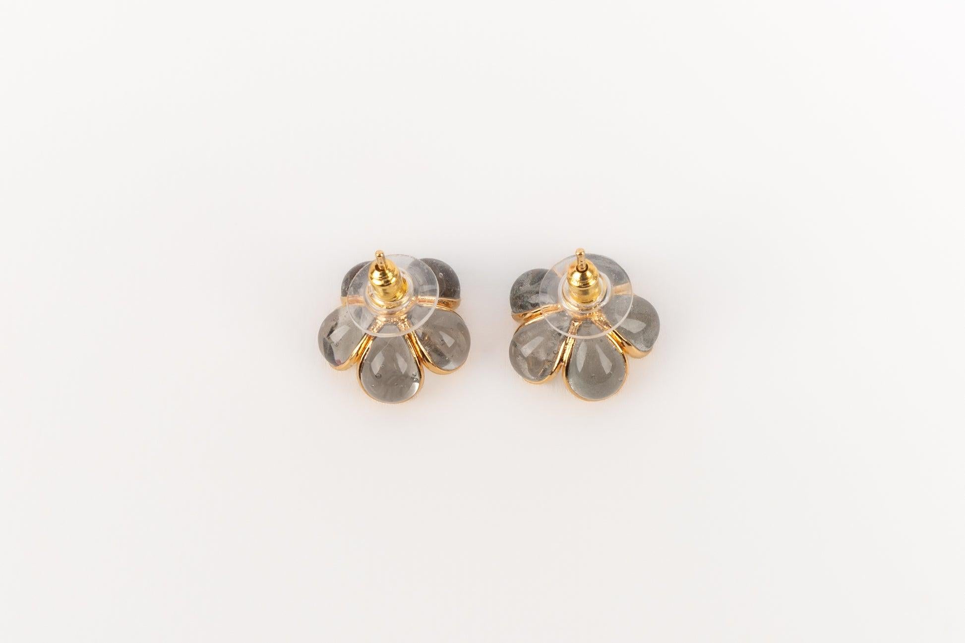 Orecchini in metallo dorato Augustine con strass in vendita 2