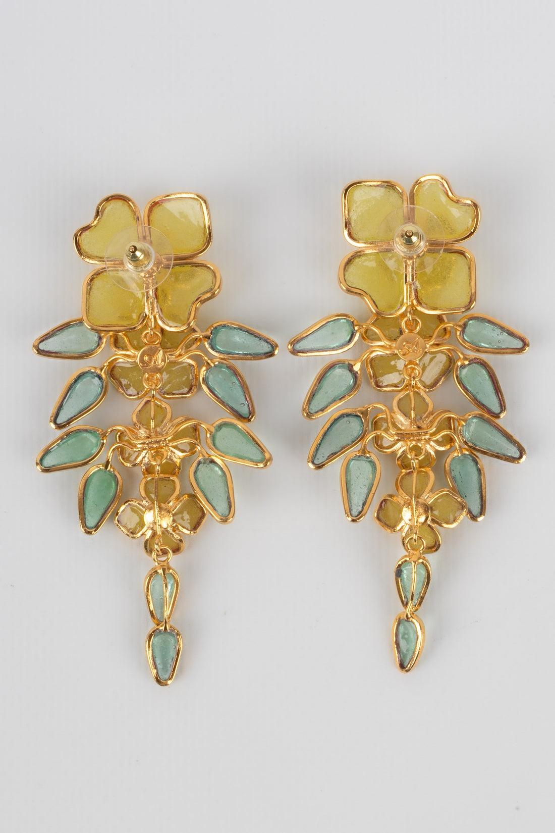 Augustine Golden Metal Earrings with Yellow Glass Paste In Excellent Condition For Sale In SAINT-OUEN-SUR-SEINE, FR
