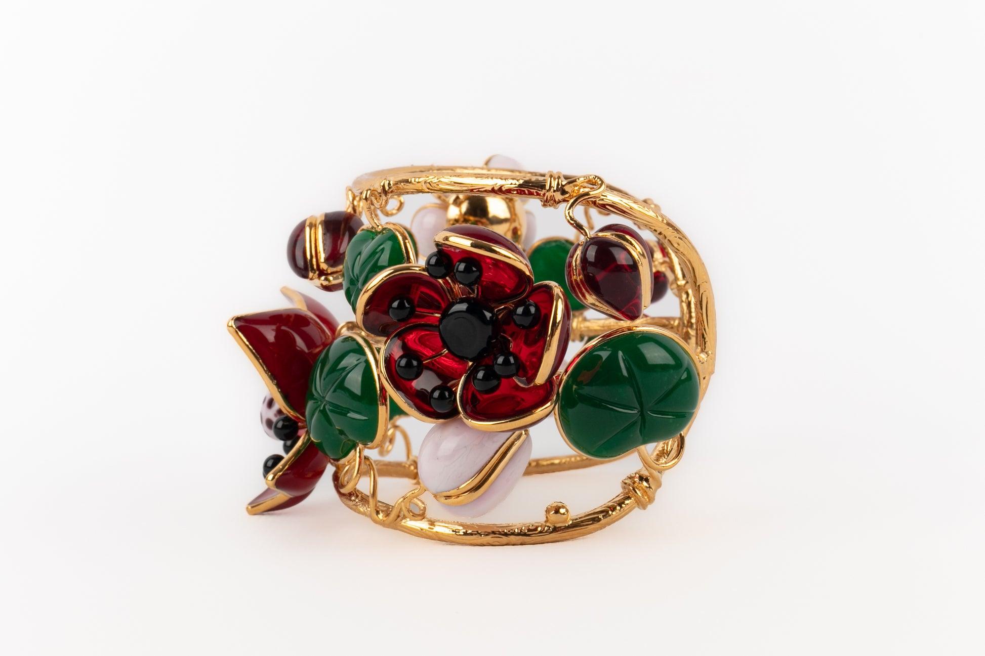 Bracciale Augustine con fiori in metallo dorato in vendita 1
