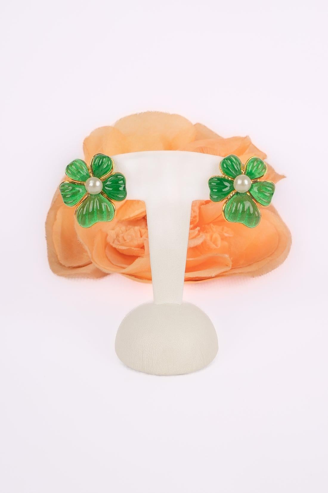 Augustine Golden Metal Flower Earrings with Green Glass Paste 2