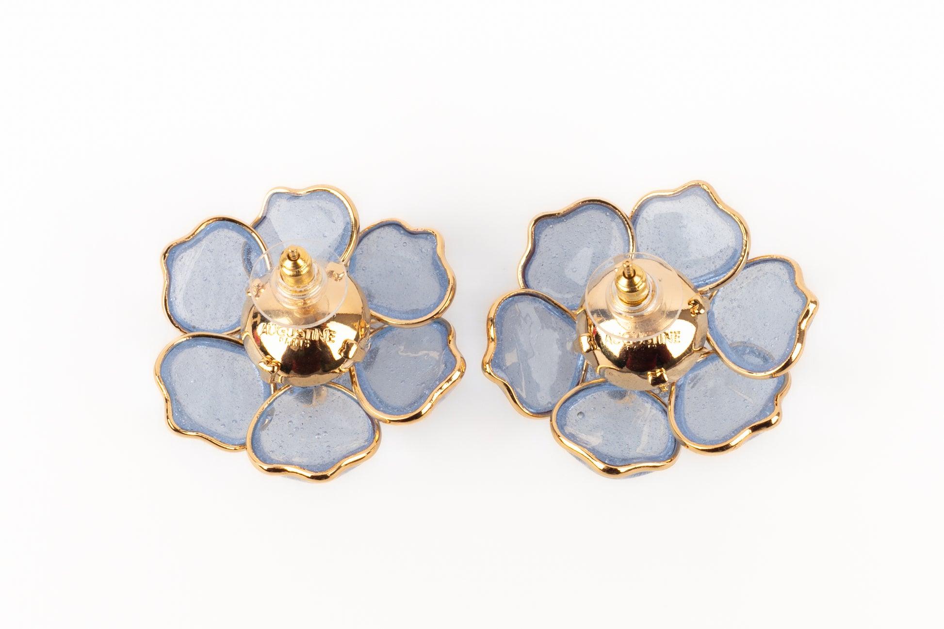 Augustine Golden Metal Flower Earrings with Lavender-blue Glass Paste In Excellent Condition For Sale In SAINT-OUEN-SUR-SEINE, FR