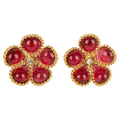 Boucles d'oreilles Augustine en métal doré avec fleurs et strass