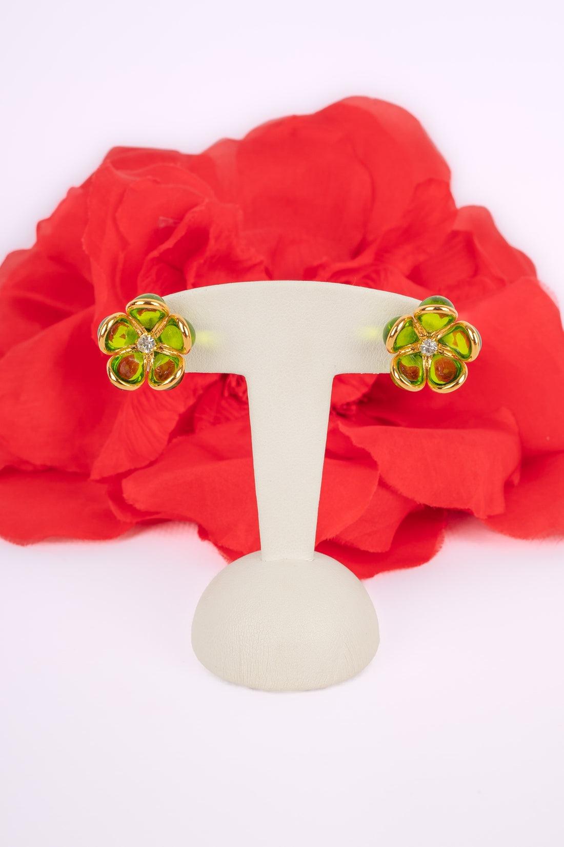 Augustine Golden Metal Flower Earrings with Rhinestones & Green Glass Paste For Sale 1