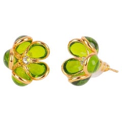 Boucles d'oreilles Augustine Fleur en métal doré avec strass et pâte de verre verte
