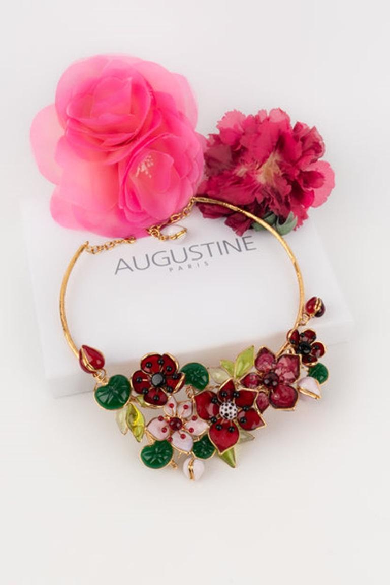 Augustine Golden Metal Flower Necklace with Glass Paste For Sale 6