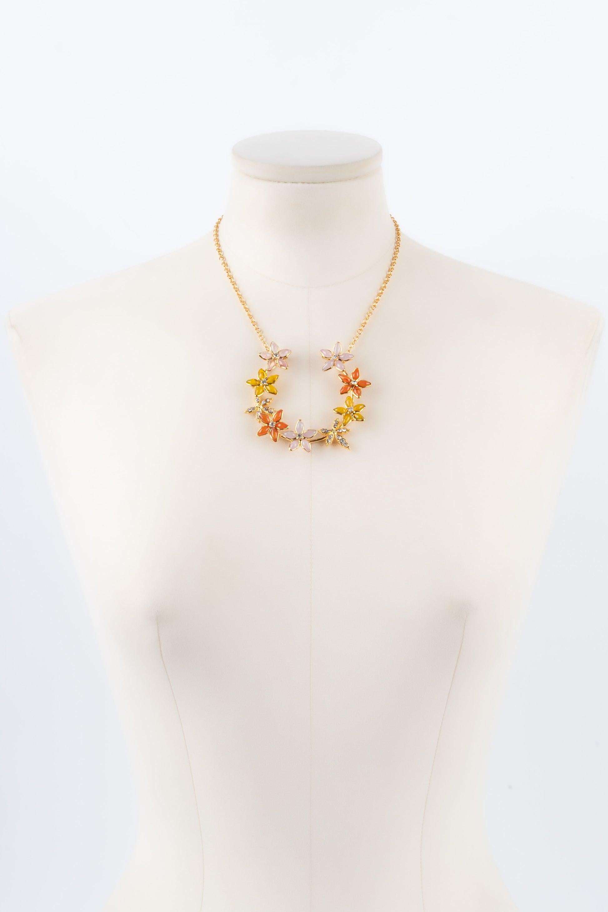 Augustine - Golden metal necklace with rhinestones and glass paste in yellow and orange tones.

Additional information:
Condition: Very good condition
Dimensions: Length: 38 cm to 43 cm

Seller Reference: BC237