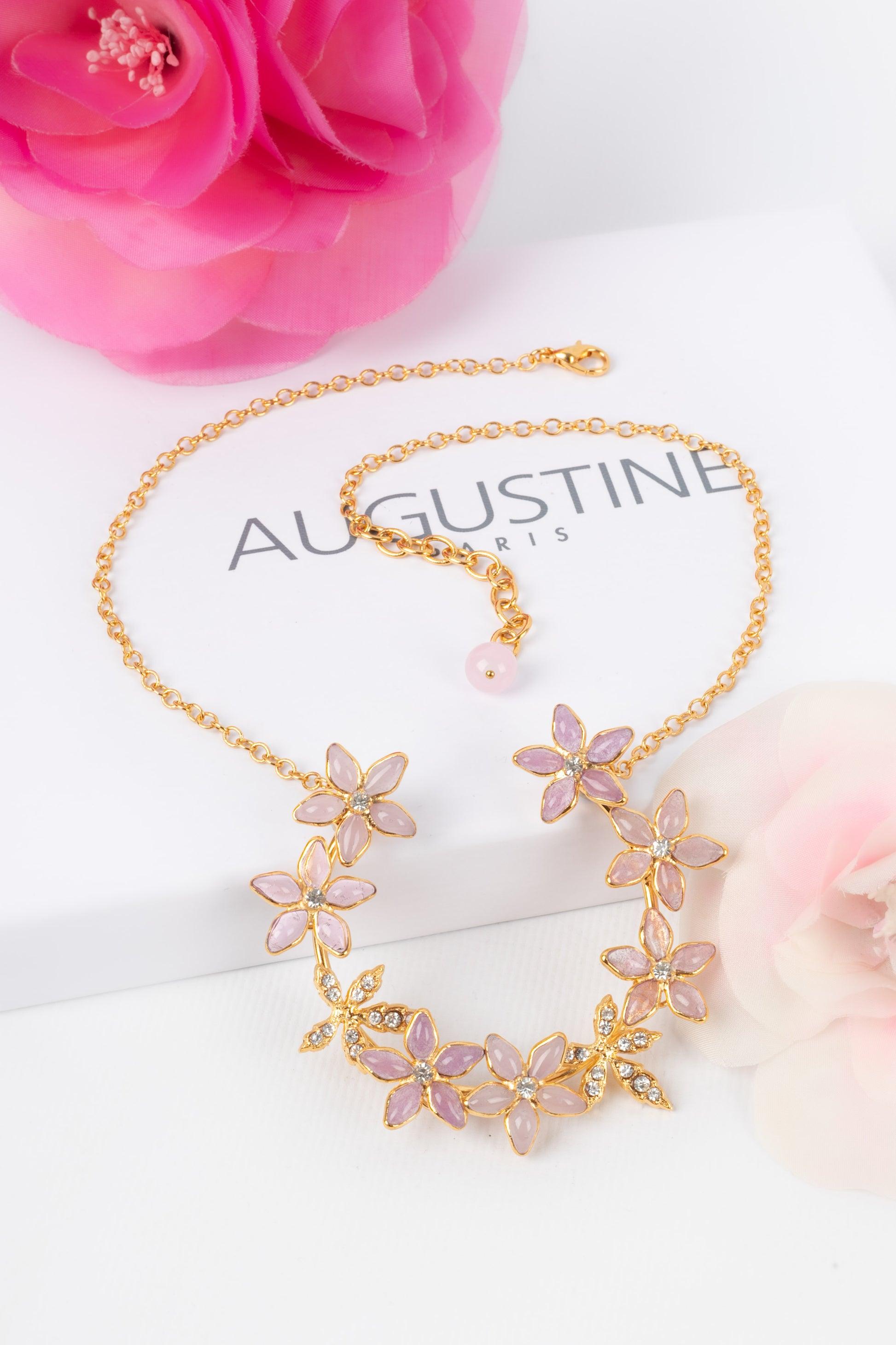 Augustine Golden Metal Necklace with Rhinestones and Glass Paste Pale Pink Tones For Sale 5