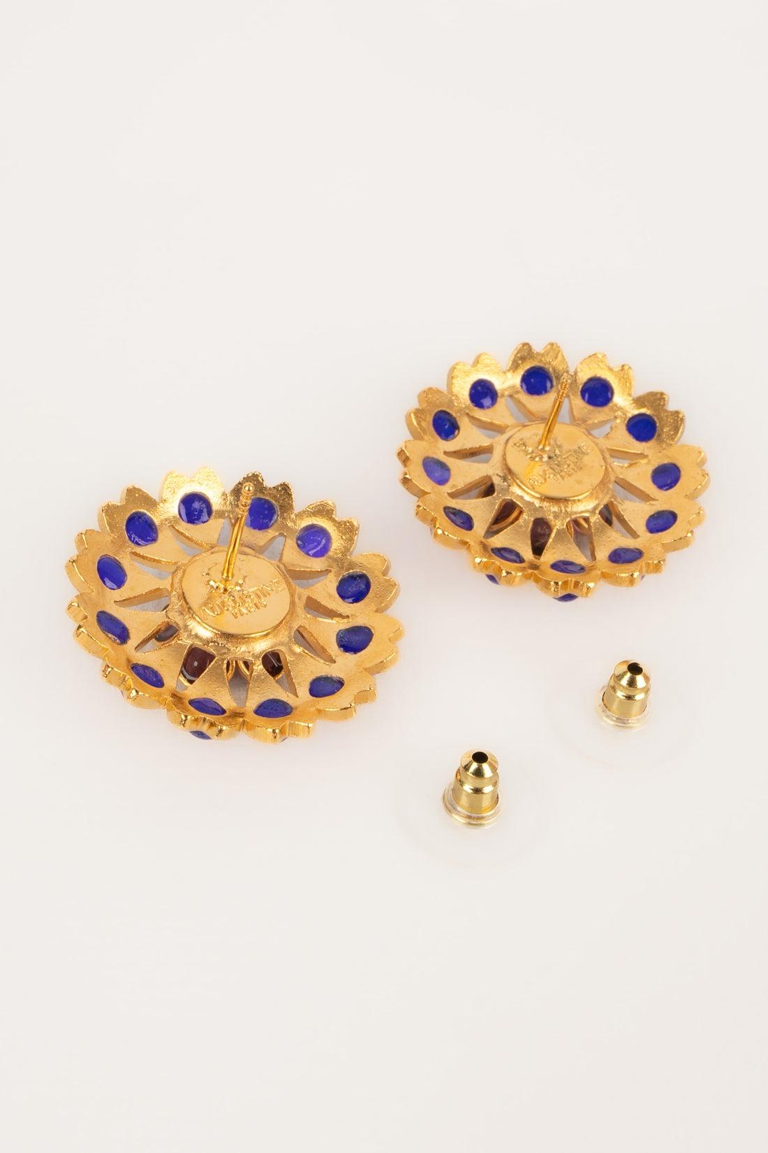 Boucles d'oreilles ajourées Augustine en métal doré avec pâte de verre Pour femmes en vente
