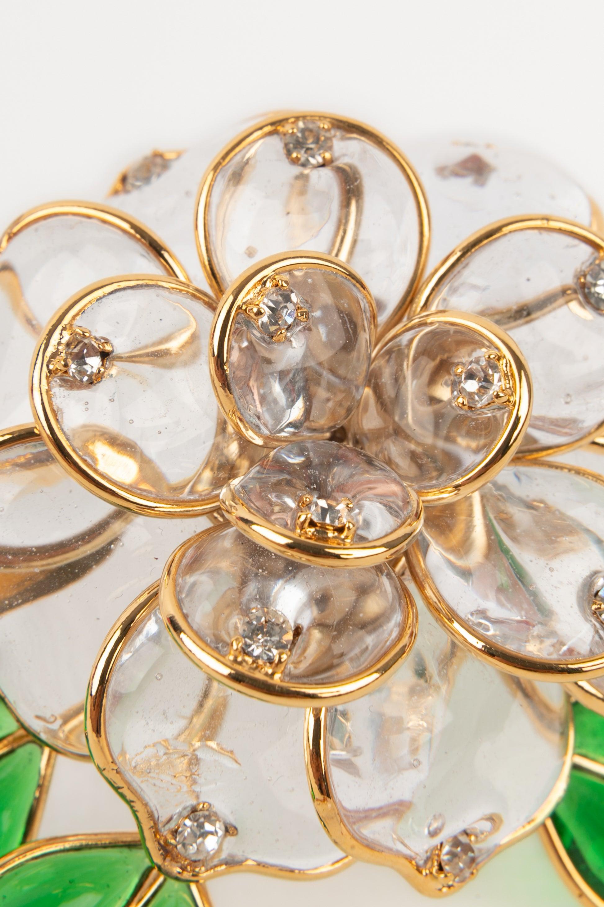 Augustine Goldene Metall-Brosche mit Anhänger Damen im Angebot