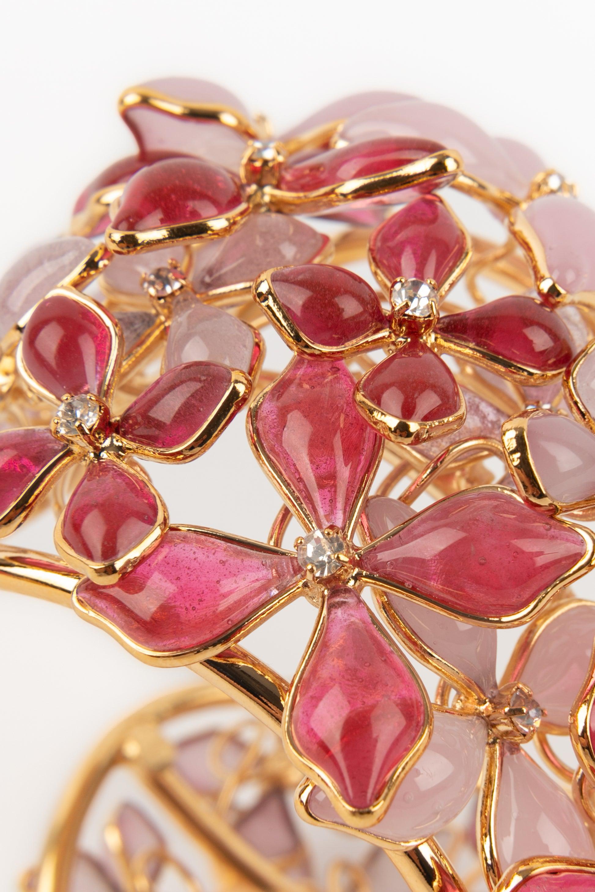 Augustine Golden Metal Pink Flower Bracelet For Sale 2