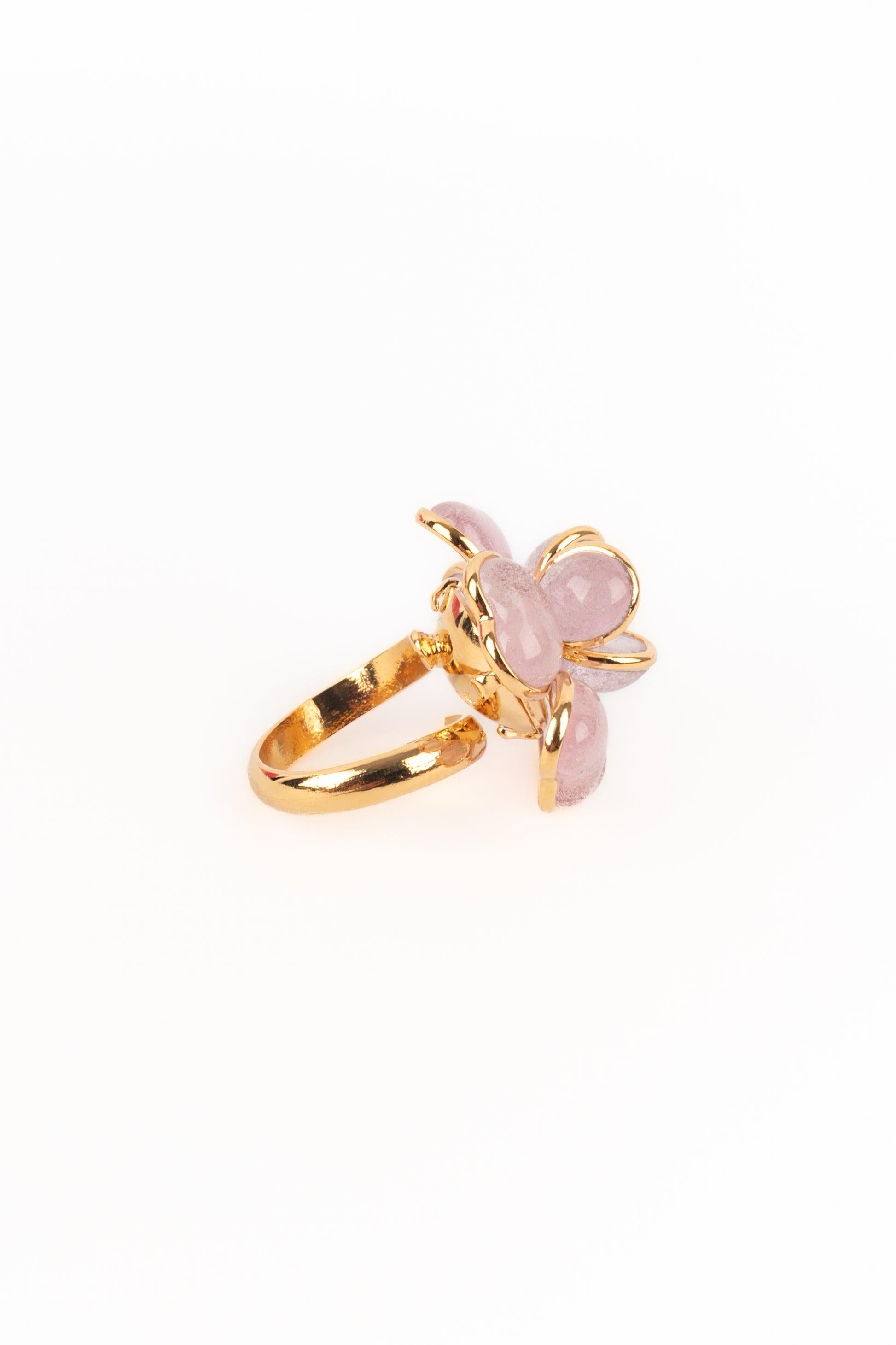 Augustine Goldener Metallring in Rosa mit rosa Damen im Angebot