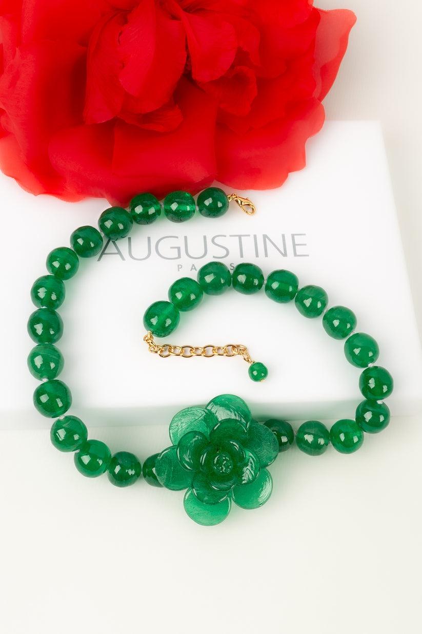 Augustine Halskette aus grünem Glas mit Kamelienpastellmuster im Angebot 4
