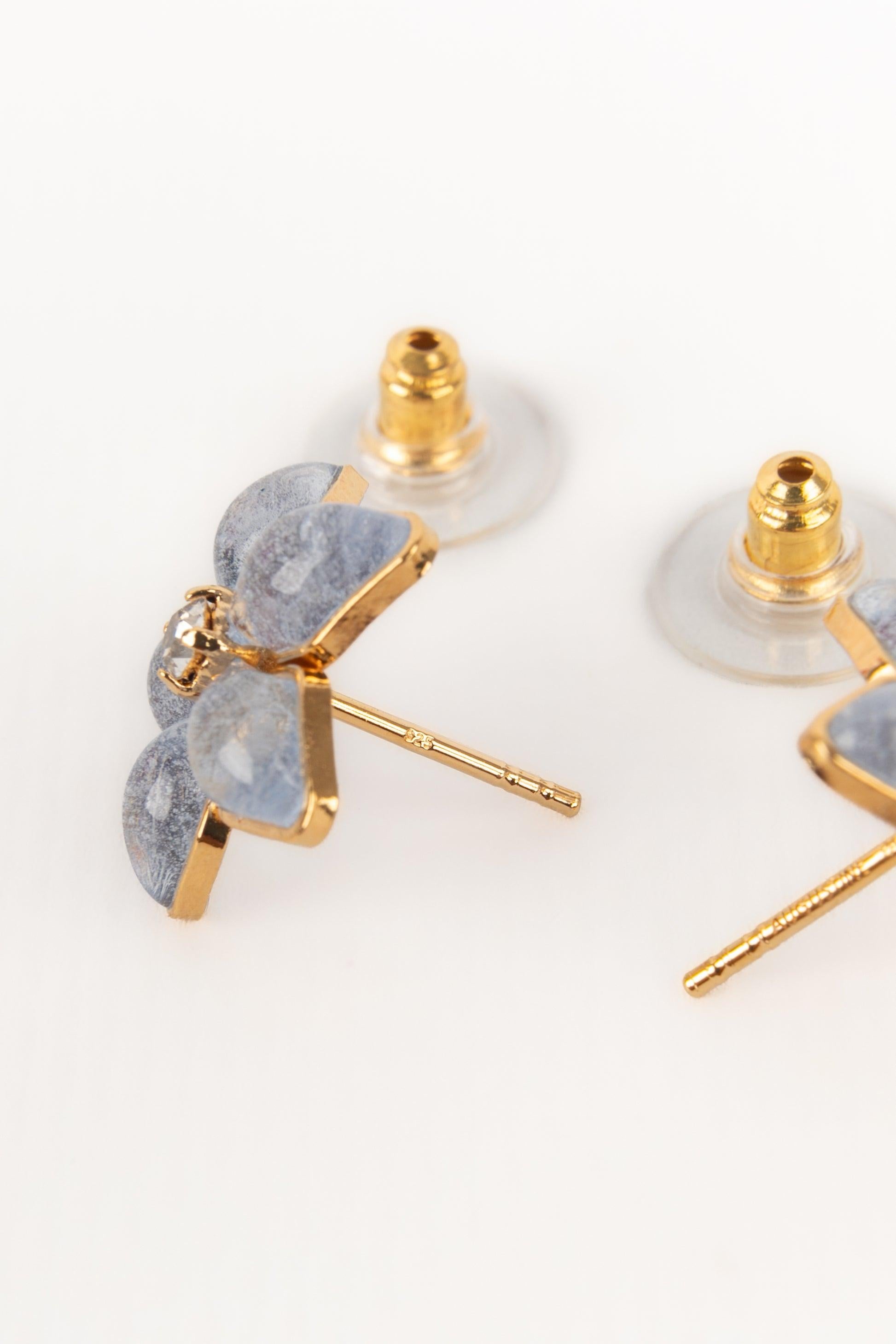 Augustine Grau-blaue goldene Metallohrringe im Zustand „Hervorragend“ im Angebot in SAINT-OUEN-SUR-SEINE, FR