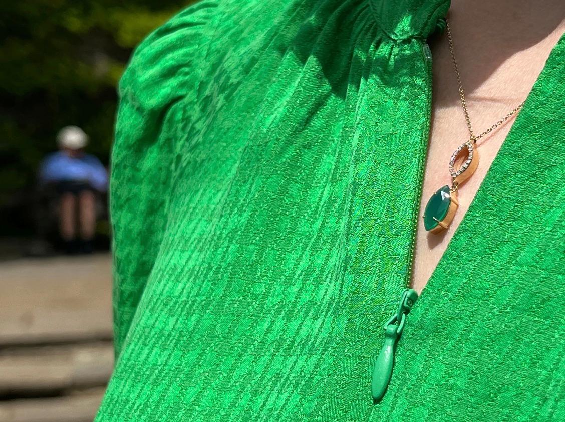 The bright green agate and diamond necklace in 9ct yellow gold, is the true representation of elegance. This jewellery collection was inspired by the beauty of an English Garden, hence the use of the fresh Green Agate. The perfect harmony of the 9ct