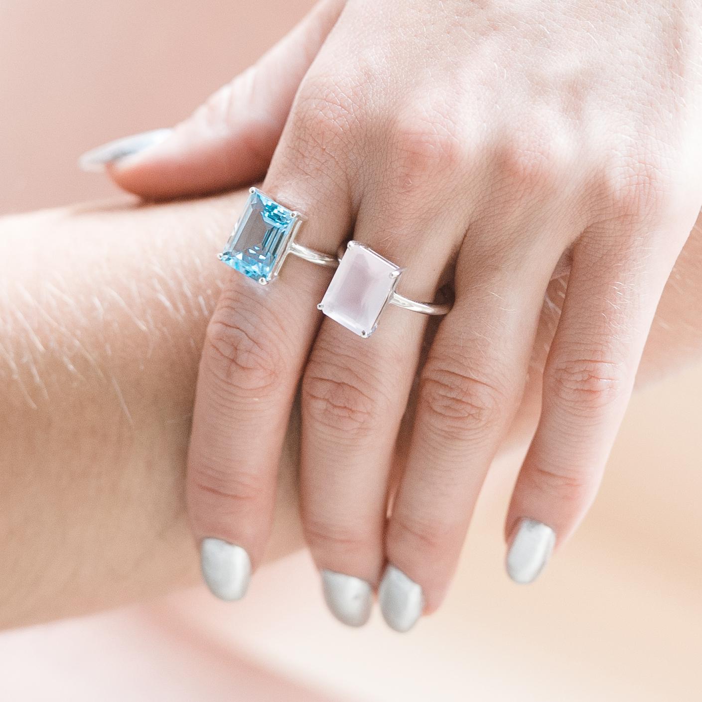 For Sale:  Augustine Jewels White Gold Aquamarine Cocktail Ring 2