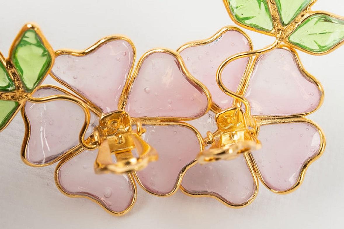 Augustine Light Pink Glass Paste and Rhinestone Clip Earrings For Sale 1