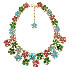 Collar Augustine de metal dorado y flores de pasta de vidrio