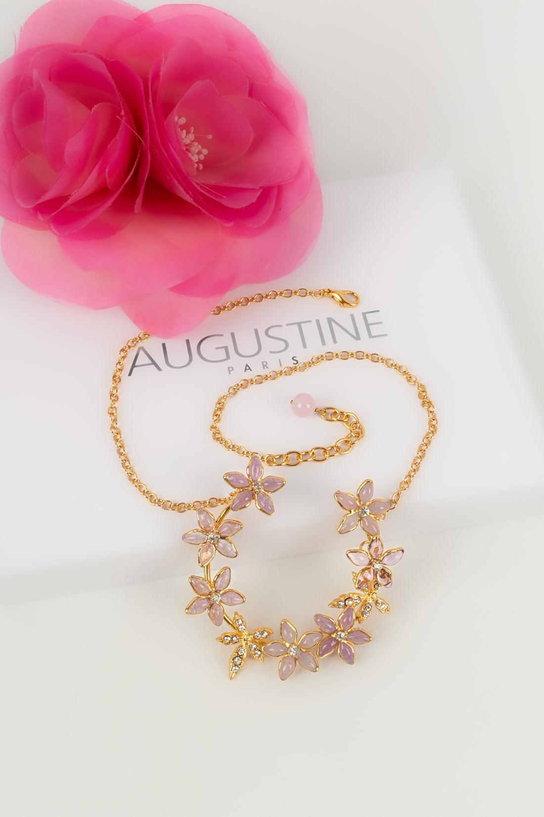 Augustine - (Made in France) Necklace in gold-plated metal, glass paste, and rhinetones.

Additional information:
Condition: Very good condition
Dimensions: Length: from 39 cm to 44 cm

Seller Reference: BC176