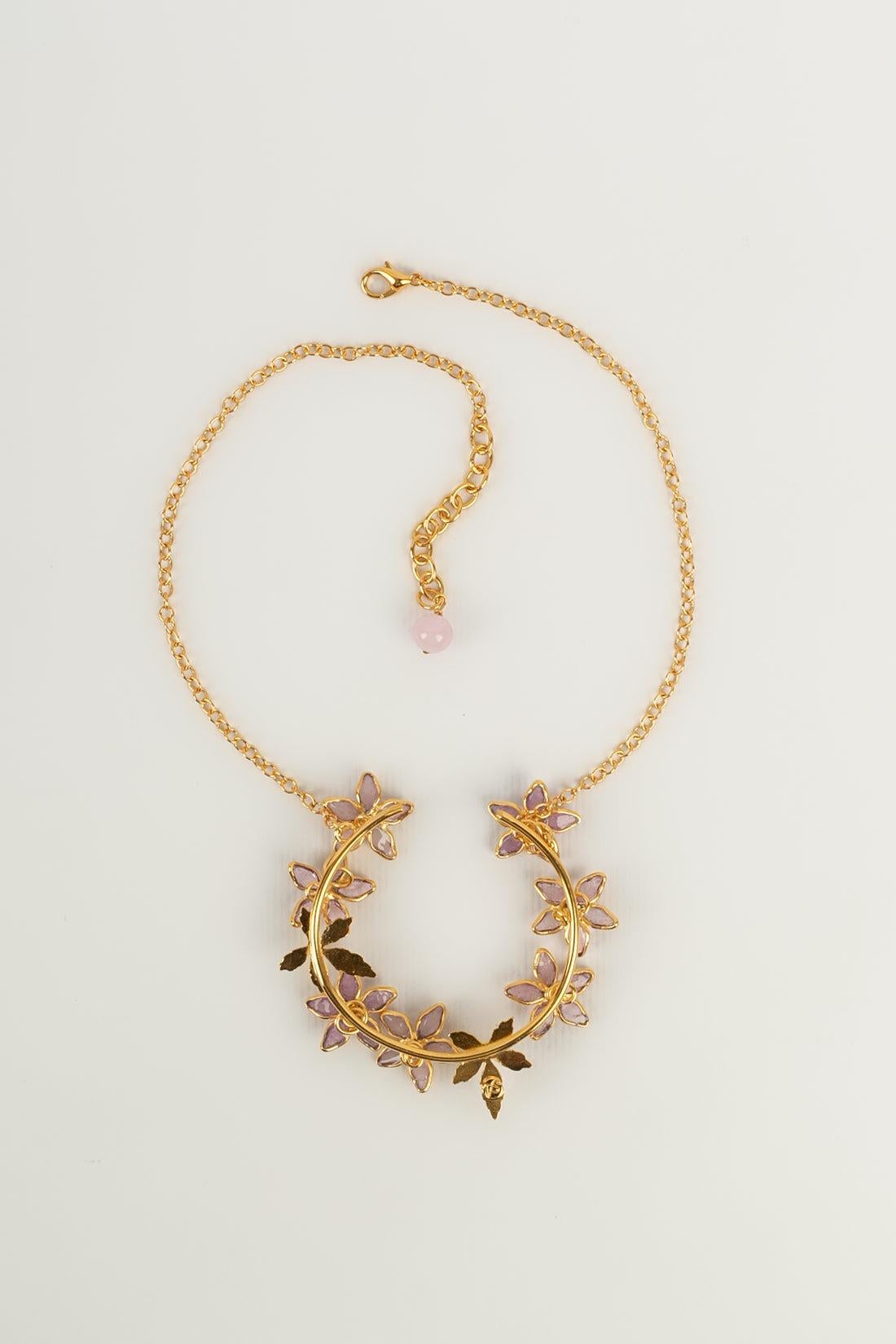Augustine Necklace in Gold-Plated Metal and Rhinetones In Excellent Condition For Sale In SAINT-OUEN-SUR-SEINE, FR