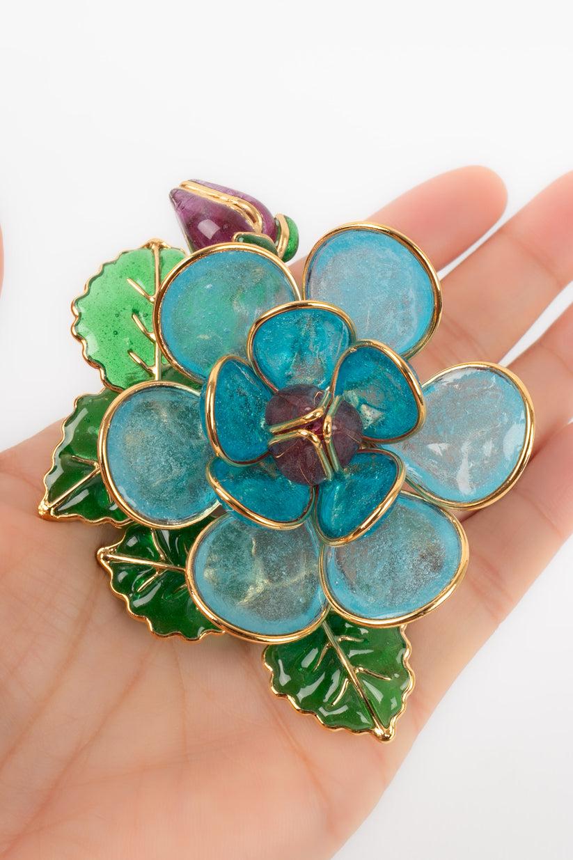 Augustine Pendant Brooch Golden Metal and Glass Paste For Sale 2