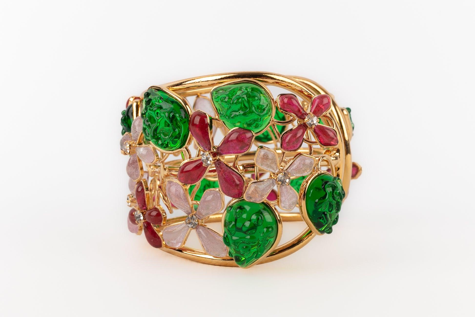 Bracciale con fiori rosa Augustine In condizioni ottime in vendita a SAINT-OUEN-SUR-SEINE, FR