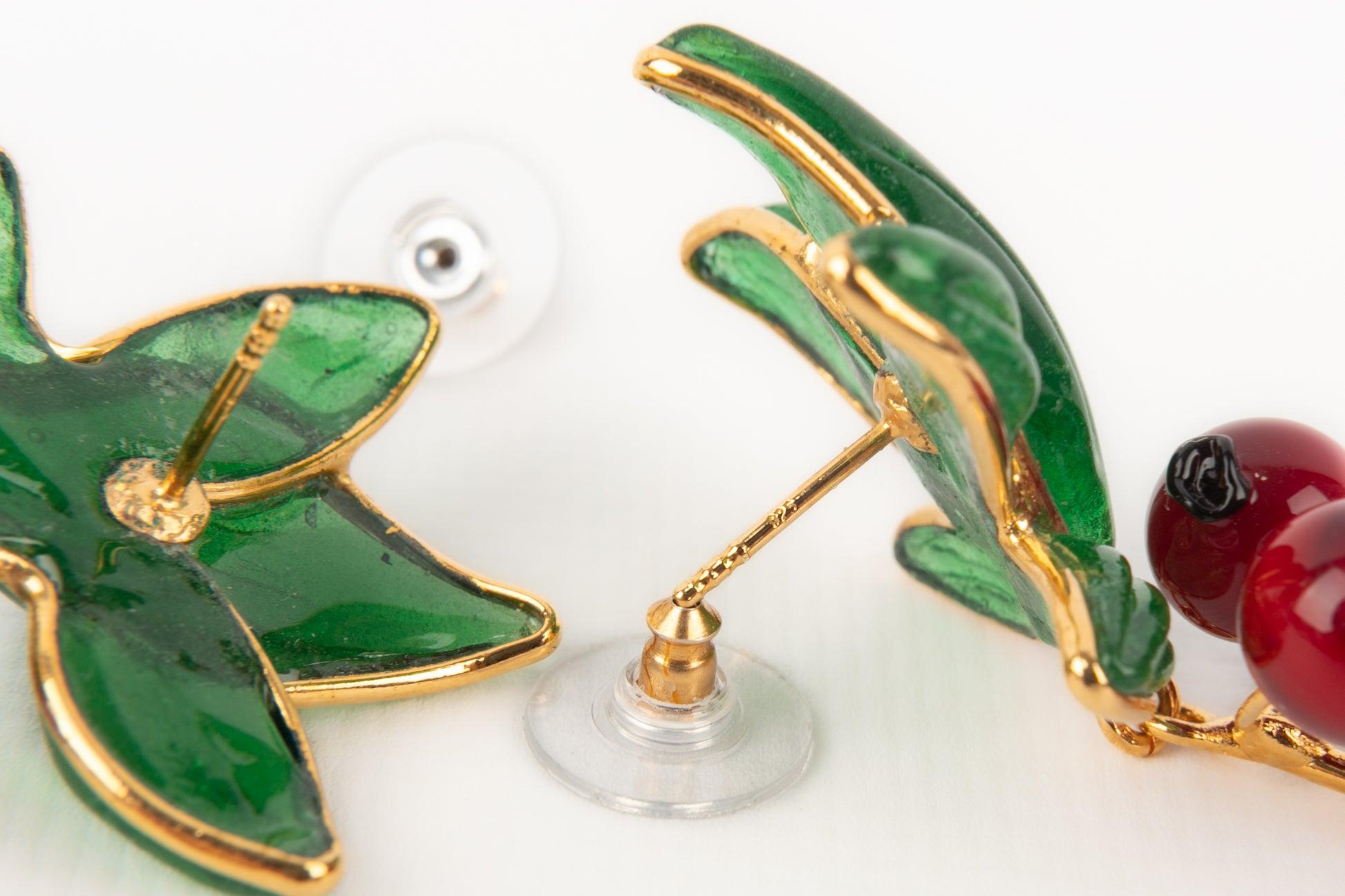Women's Augustine 'Redcurrants' Golden Metal Earrings For Sale