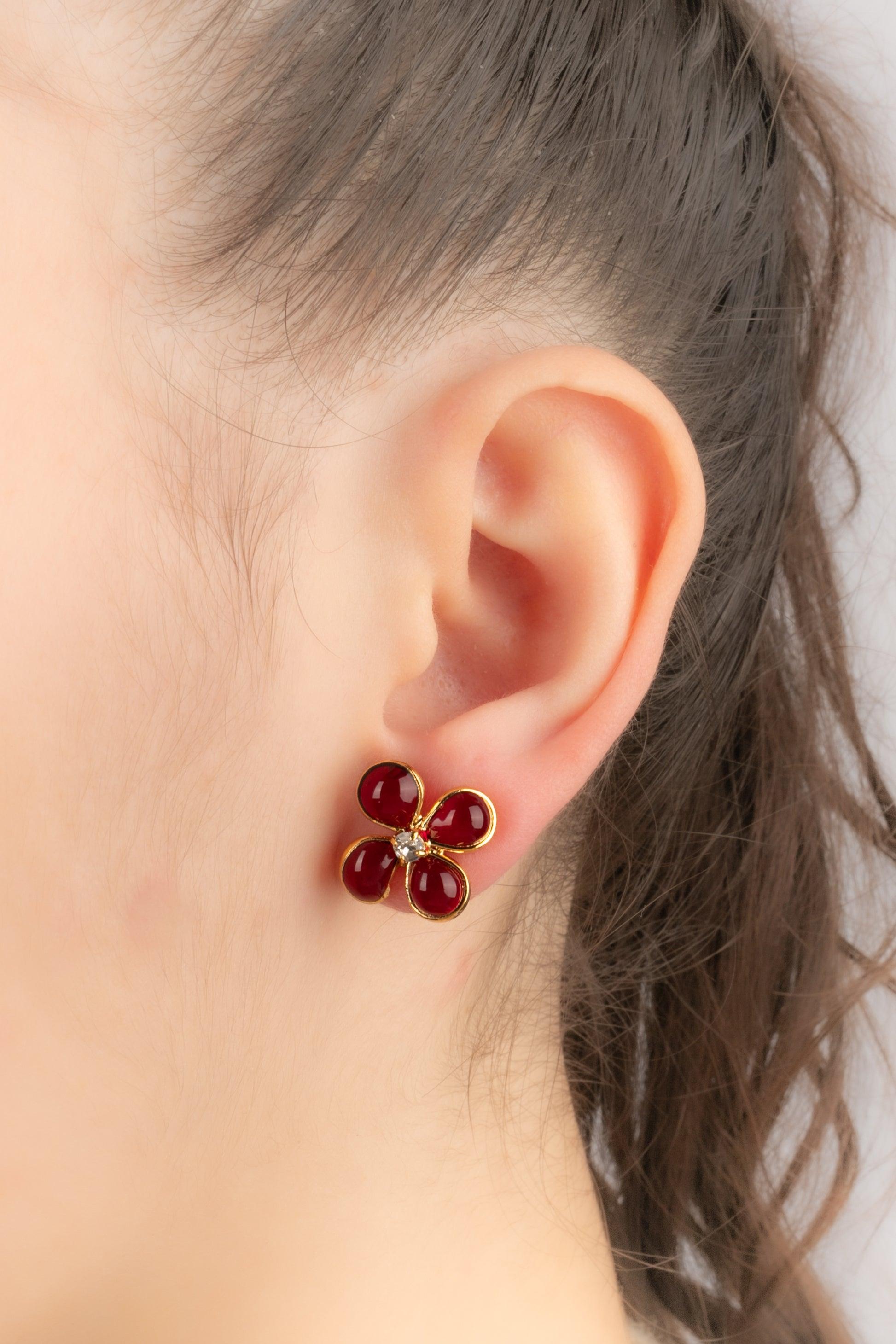 Augustine RedGolden Metal Earrings In Excellent Condition In SAINT-OUEN-SUR-SEINE, FR