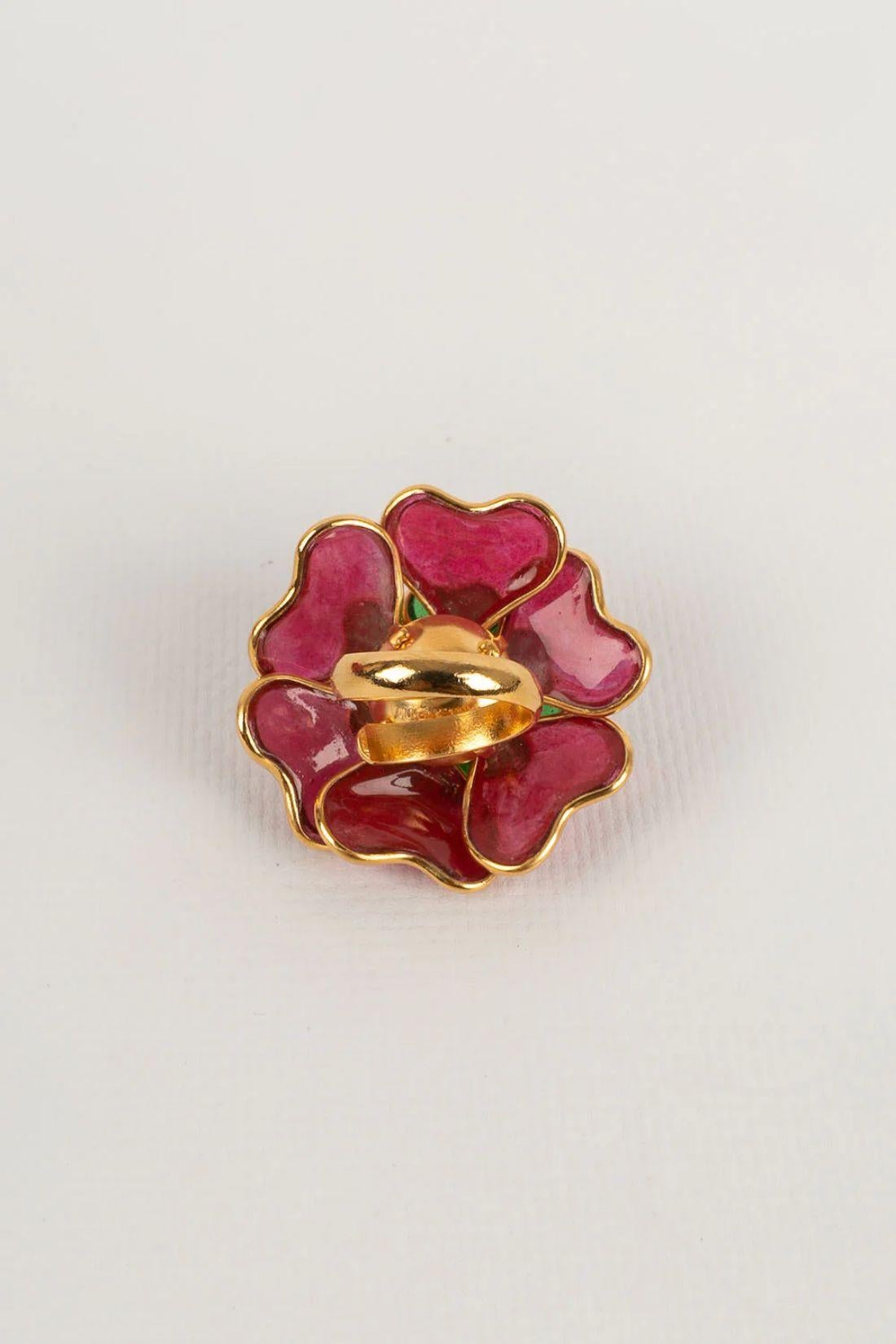 Romantic Augustine Ring in Gilt  Metal and Glass Paste For Sale