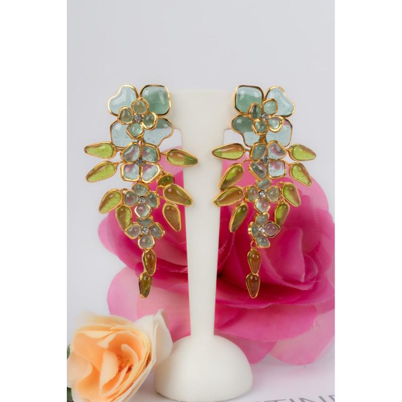 Augustine with Light Blue Glass Paste Earrings For Sale 4