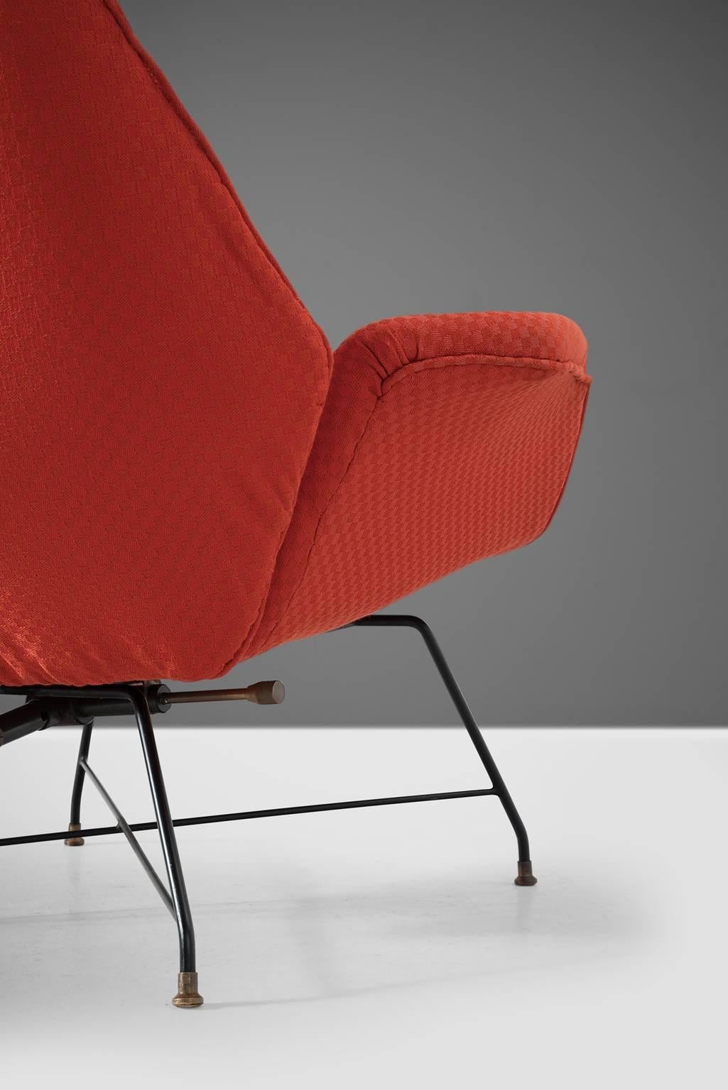 Augusto Bozzi Adjustable Orange Lounge Chair for Saporiti In Good Condition In Waalwijk, NL