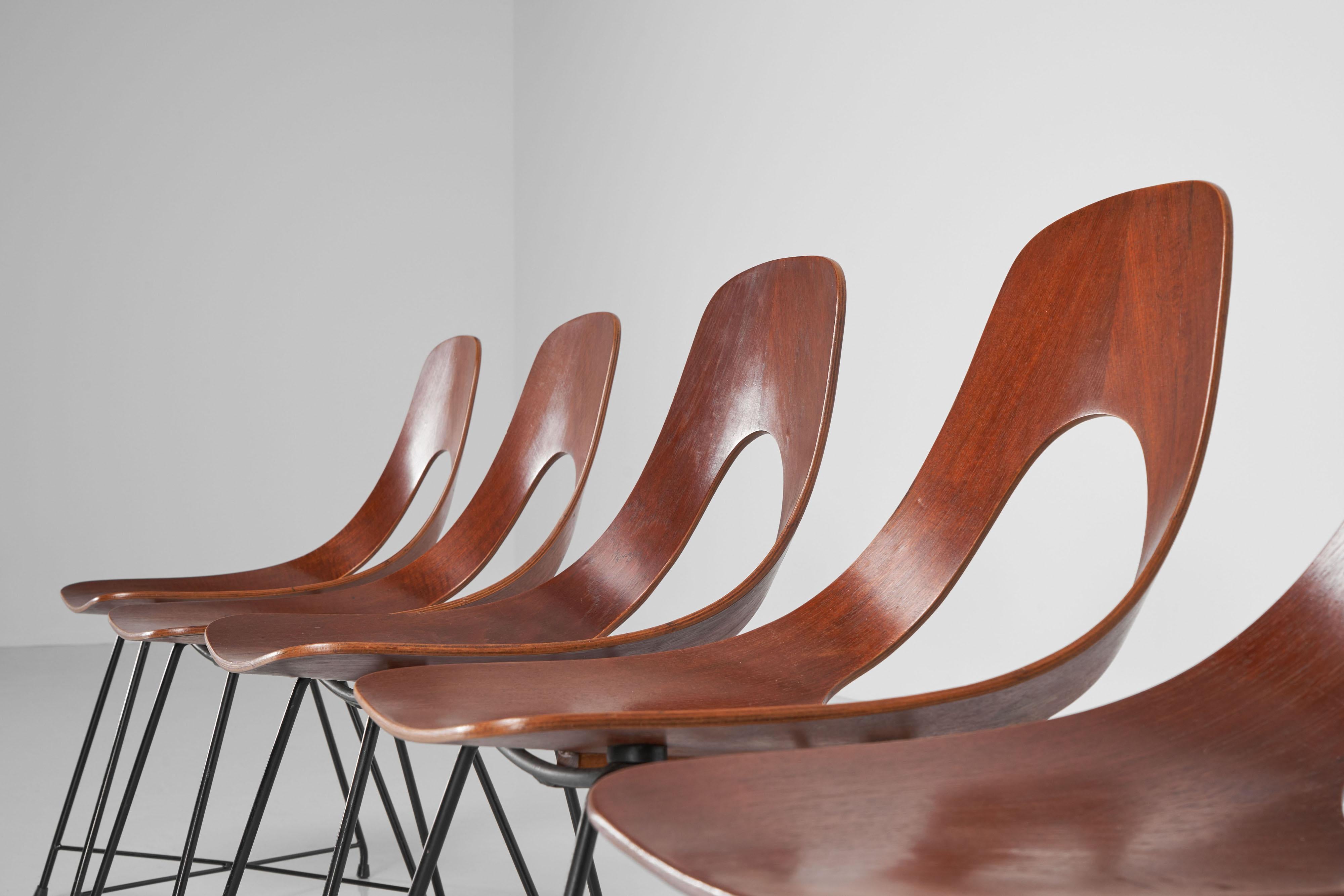 Mid-Century Modern Augusto Bozzi Ariston dining chairs Saporiti Italy 1954 For Sale