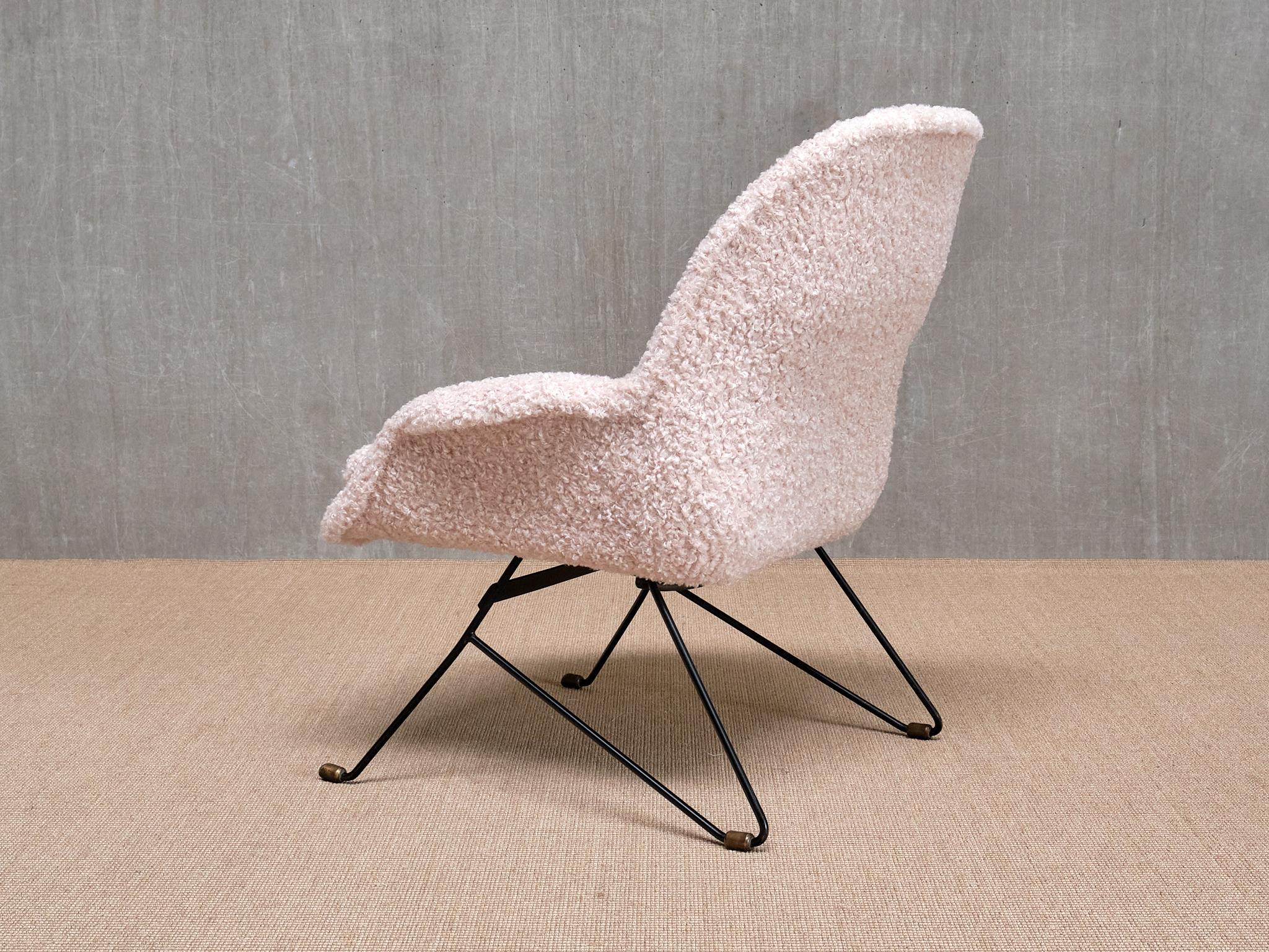 Augusto Bozzi Attributed Armchair in Nude White Bouclé, Saporiti, Italy, 1950s For Sale 5
