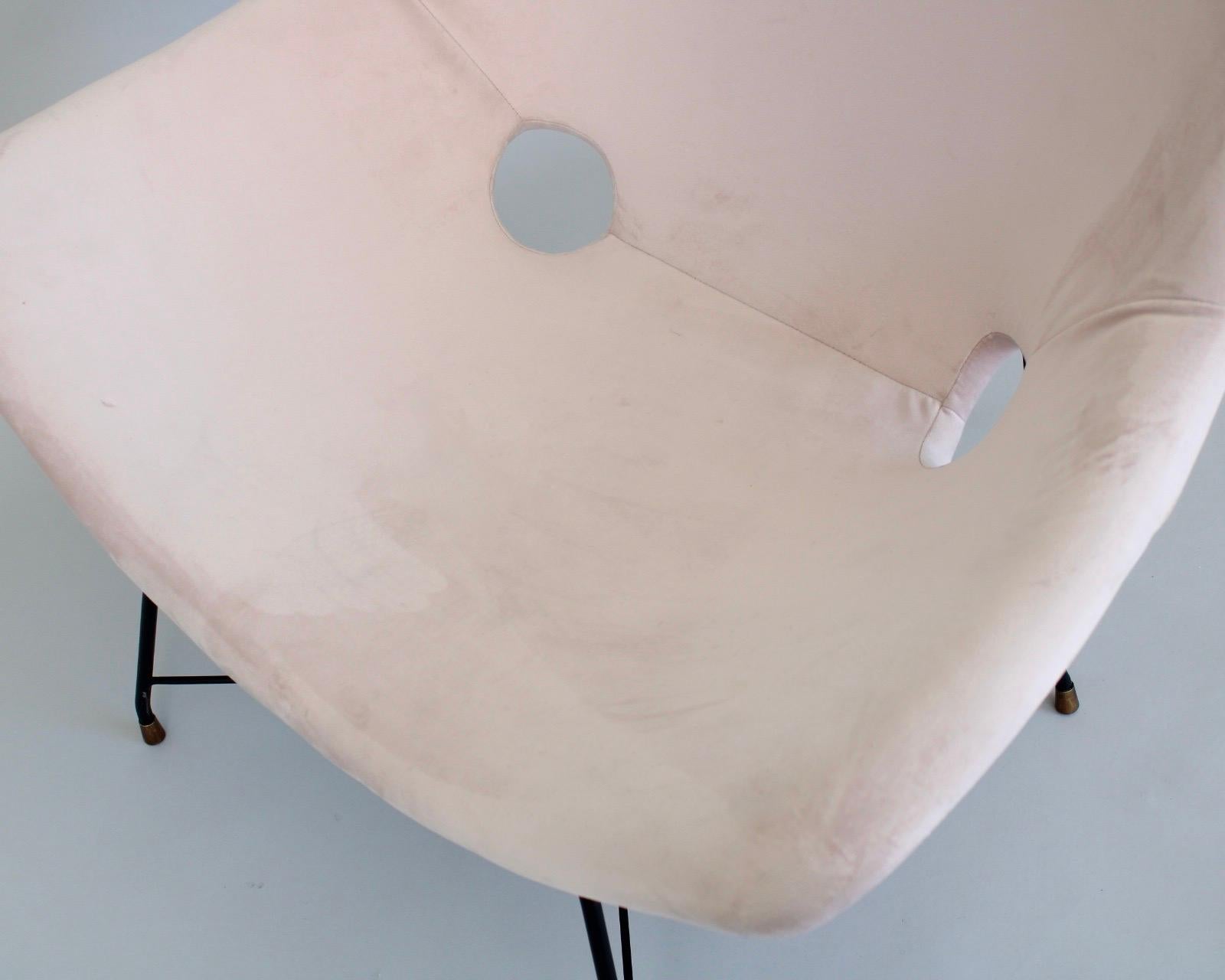 Augusto Bozzi for Saporiti Pair of Italian Lounge Chairs Model Kosmos For Sale 8