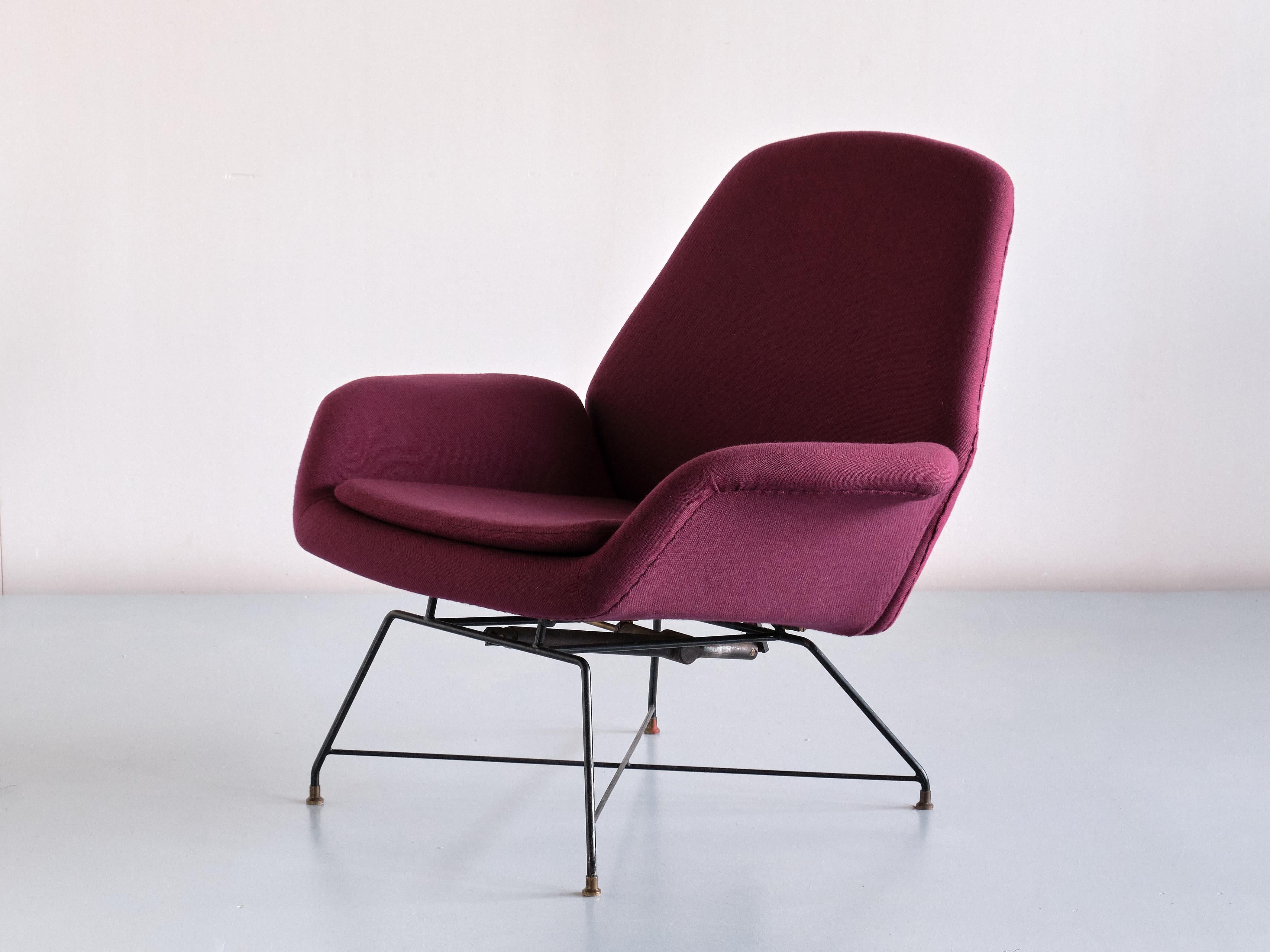 Augusto Bozzi 'Lotus' Adjustable Lounge Chair, Saporiti, Italy, 1960s For Sale 2
