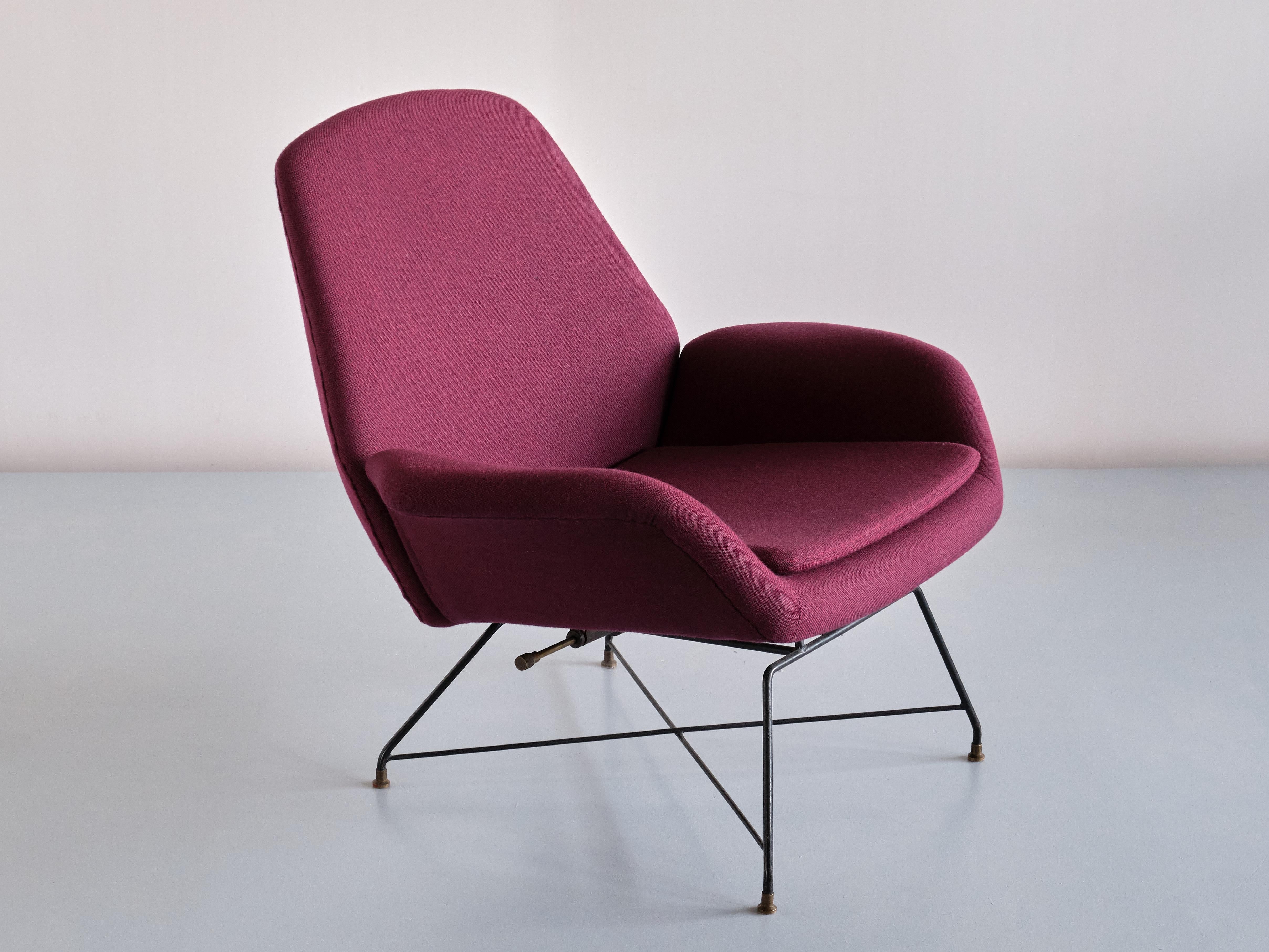 Italian Augusto Bozzi 'Lotus' Adjustable Lounge Chair, Saporiti, Italy, 1960s For Sale