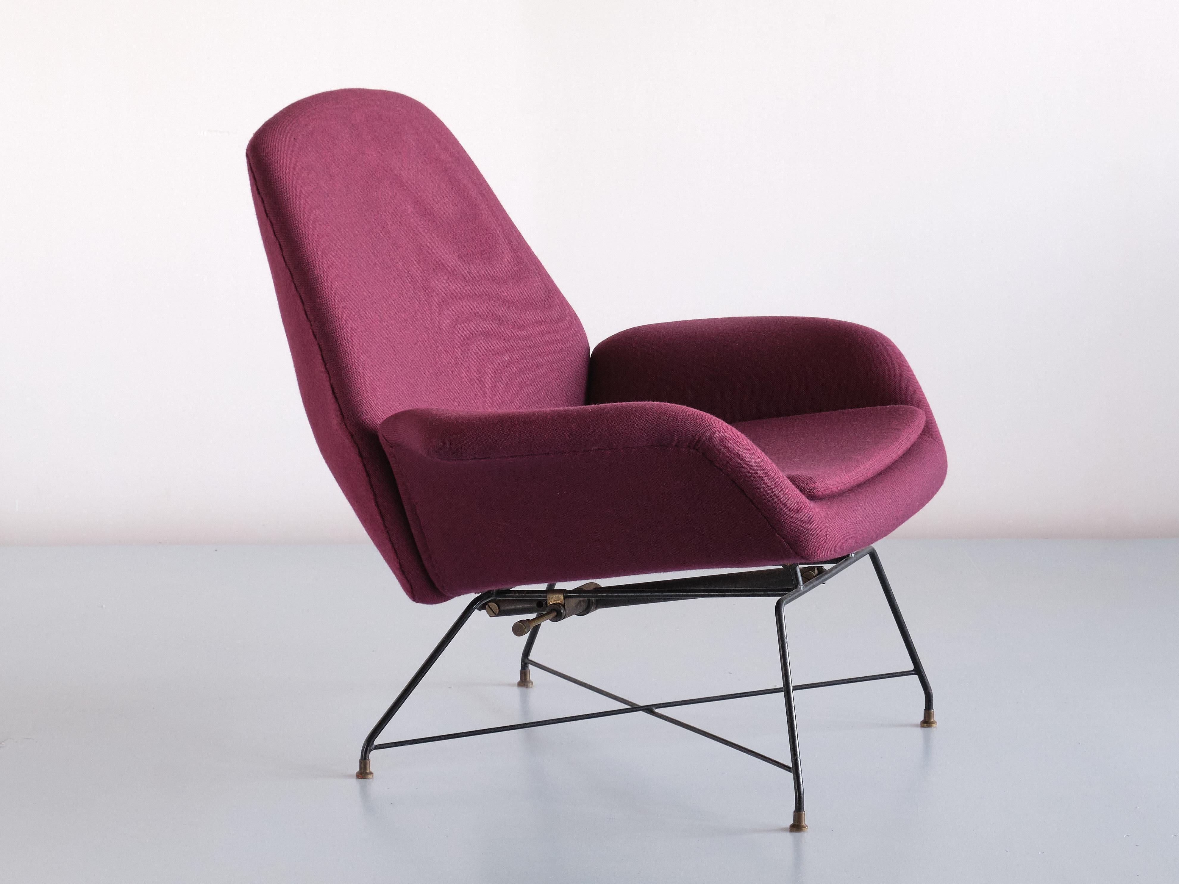 Metal Augusto Bozzi 'Lotus' Adjustable Lounge Chair, Saporiti, Italy, 1960s For Sale