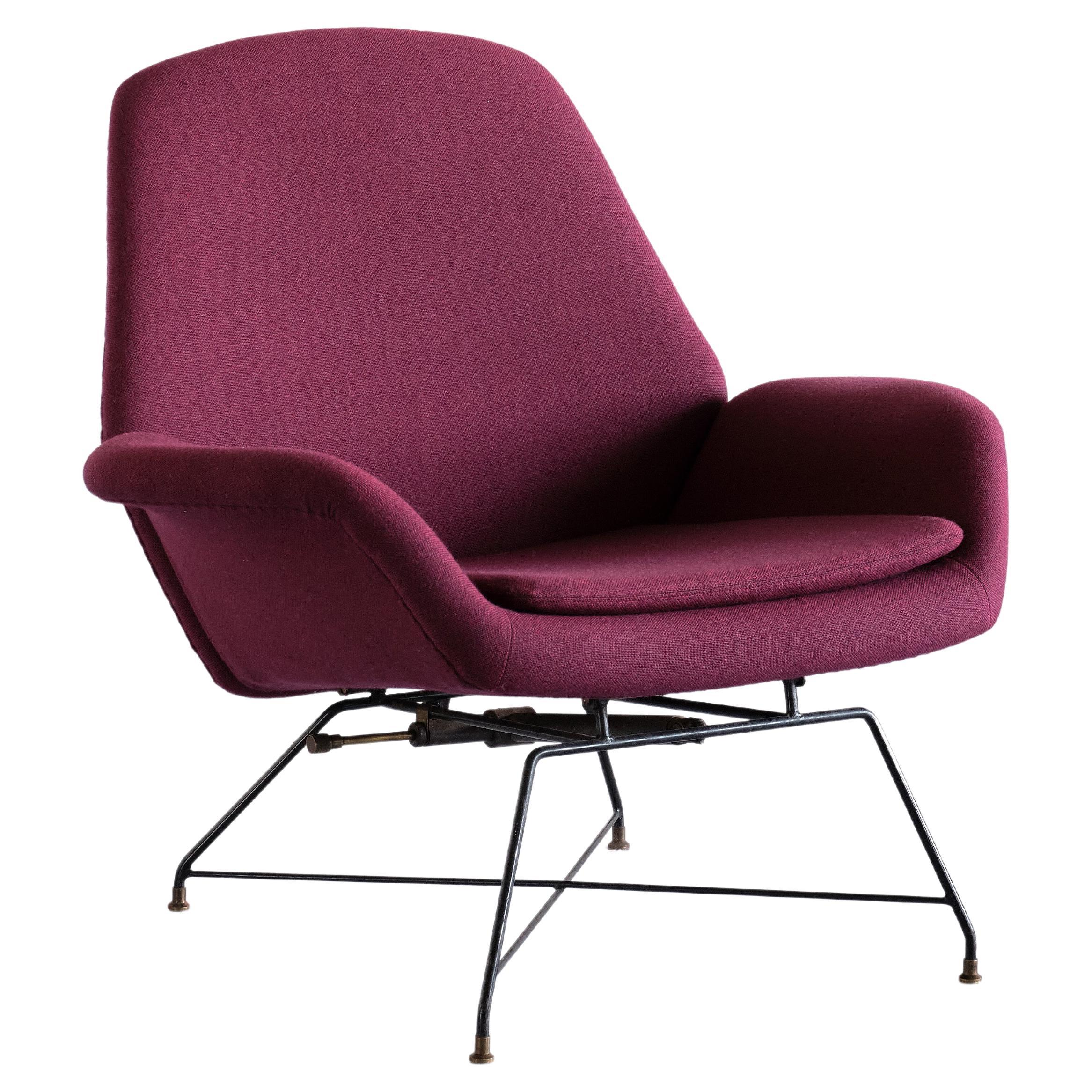 Augusto Bozzi 'Lotus' Adjustable Lounge Chair, Saporiti, Italy, 1960s For Sale