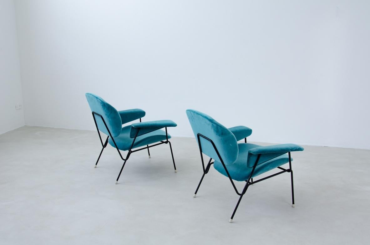 XX secolo Augusto Bozzi, coppia di poltrone con struttura in ferro e tessuto imbottito. in vendita