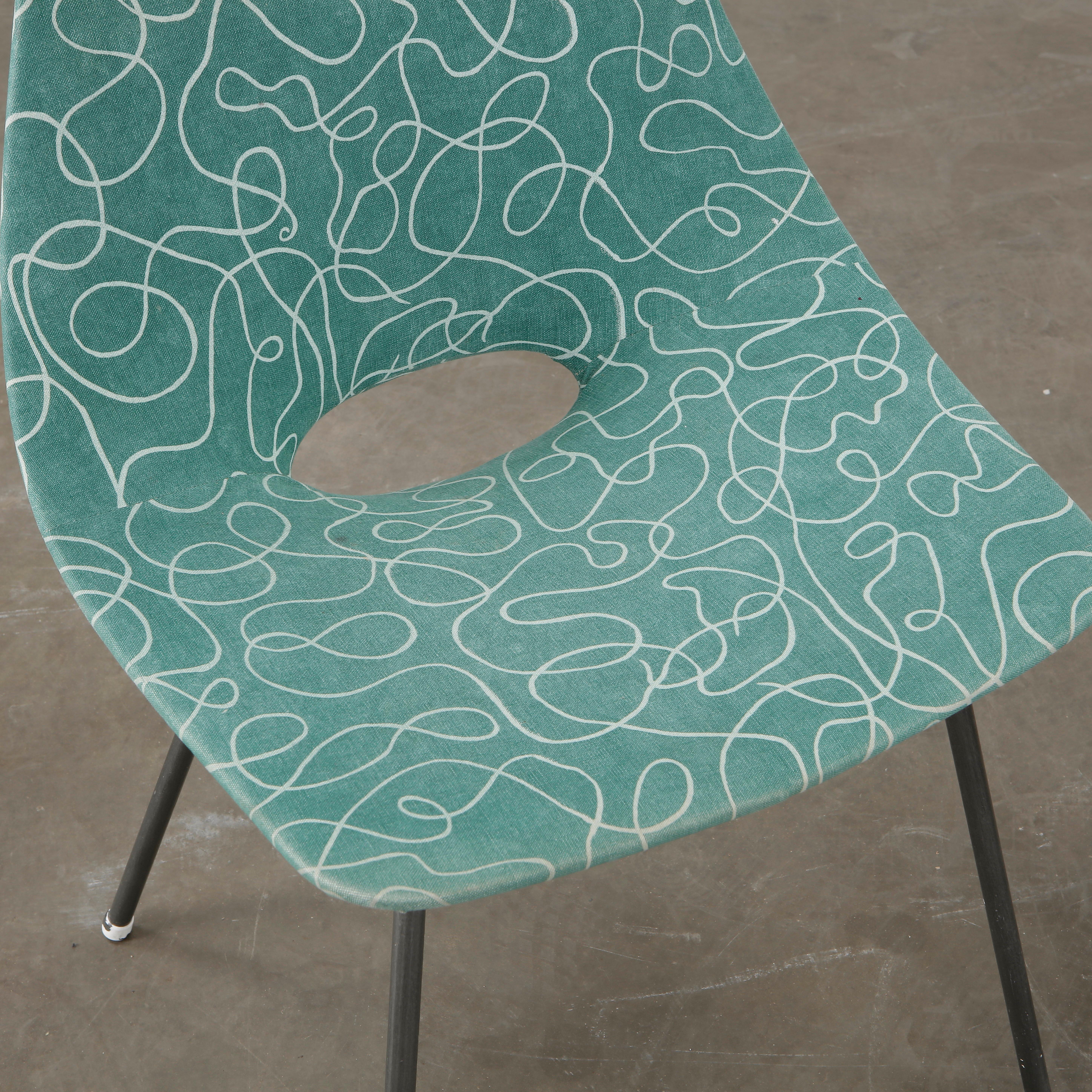 Augusto Bozzi, paire de chaises du milieu du siècle, années 1950 Bon état - En vente à Gardena, CA