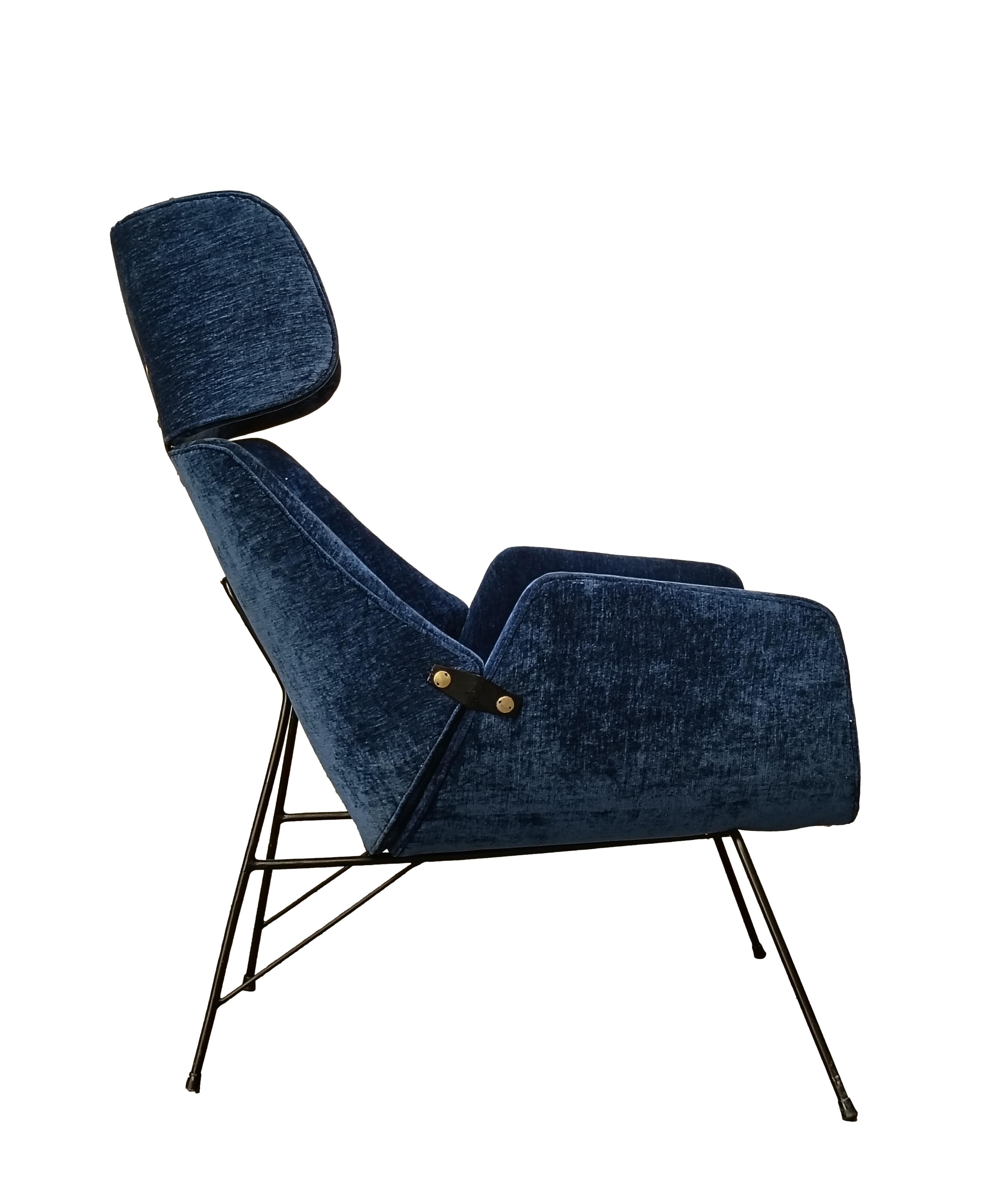 Fauteuil en tissu bleu Augusto Bozzi pour Saporiti, Italie, années 1950 Bon état - En vente à Naples, IT