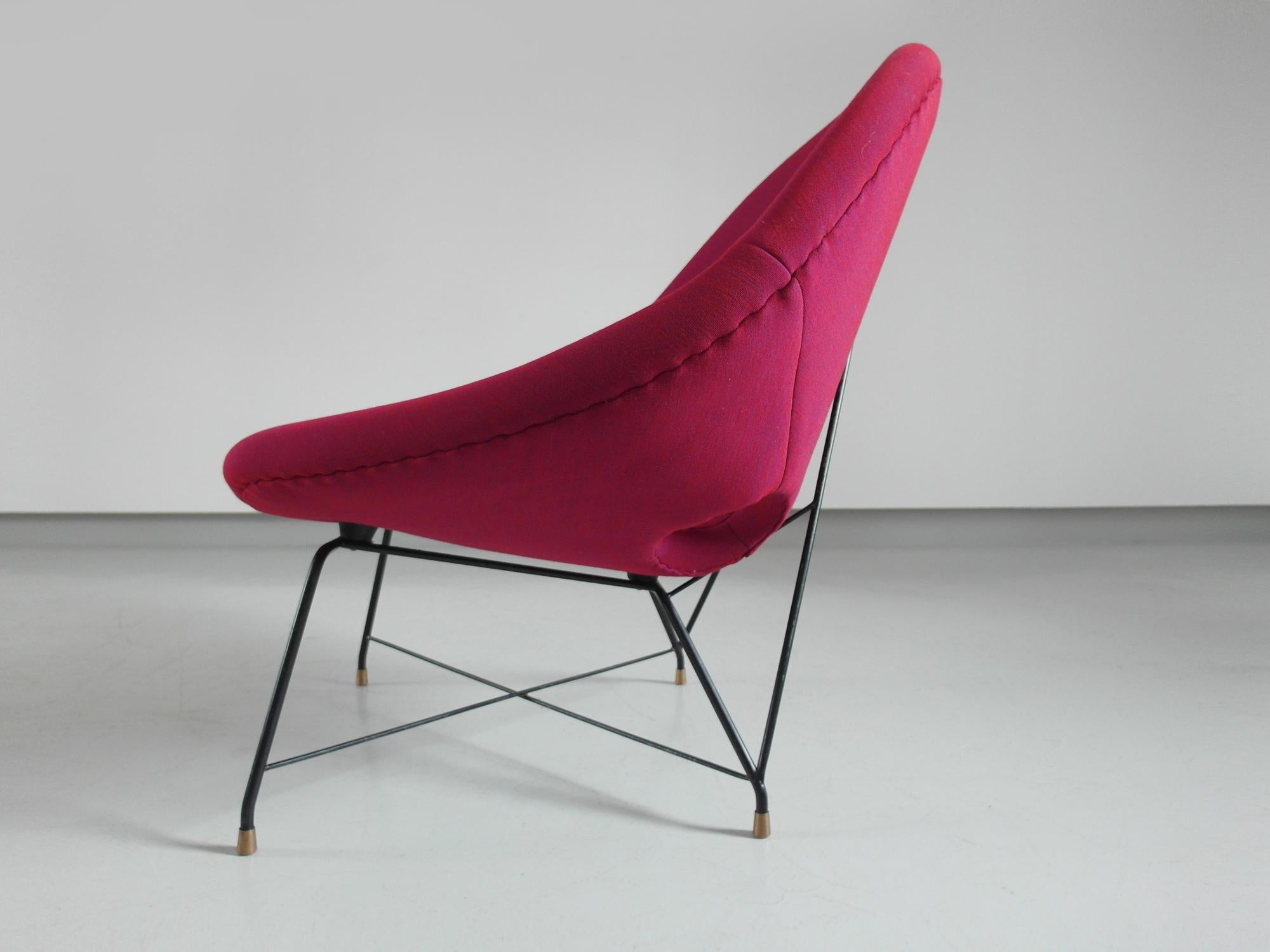 Pair of Cosmos Chairs in Ruby red/ Raspberry red by Augusto Bozzi for Saporiti For Sale 3