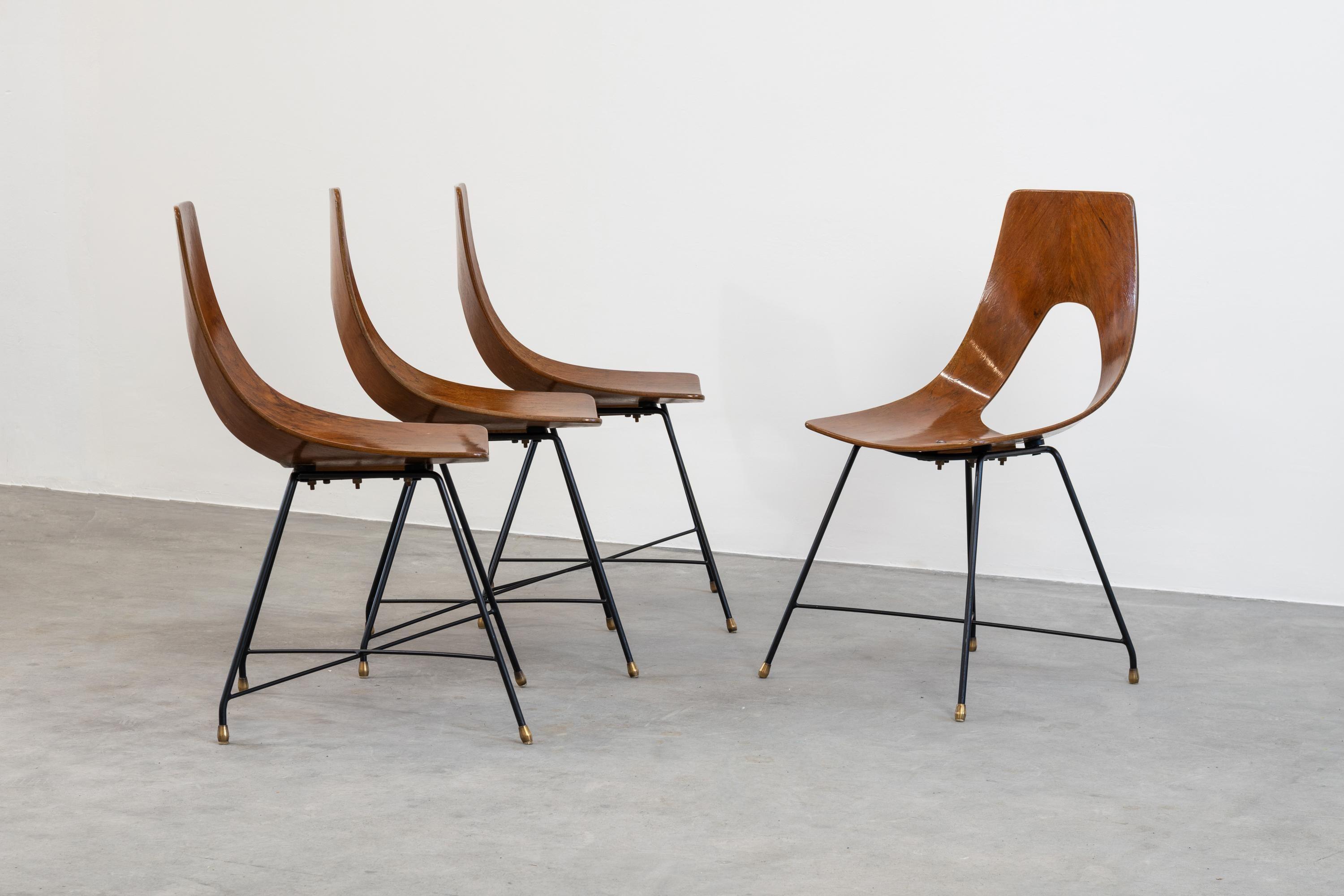 Mid-Century Modern Augusto Bozzi Set of Four Wooden Chairs Ariston for Saporiti, 1950